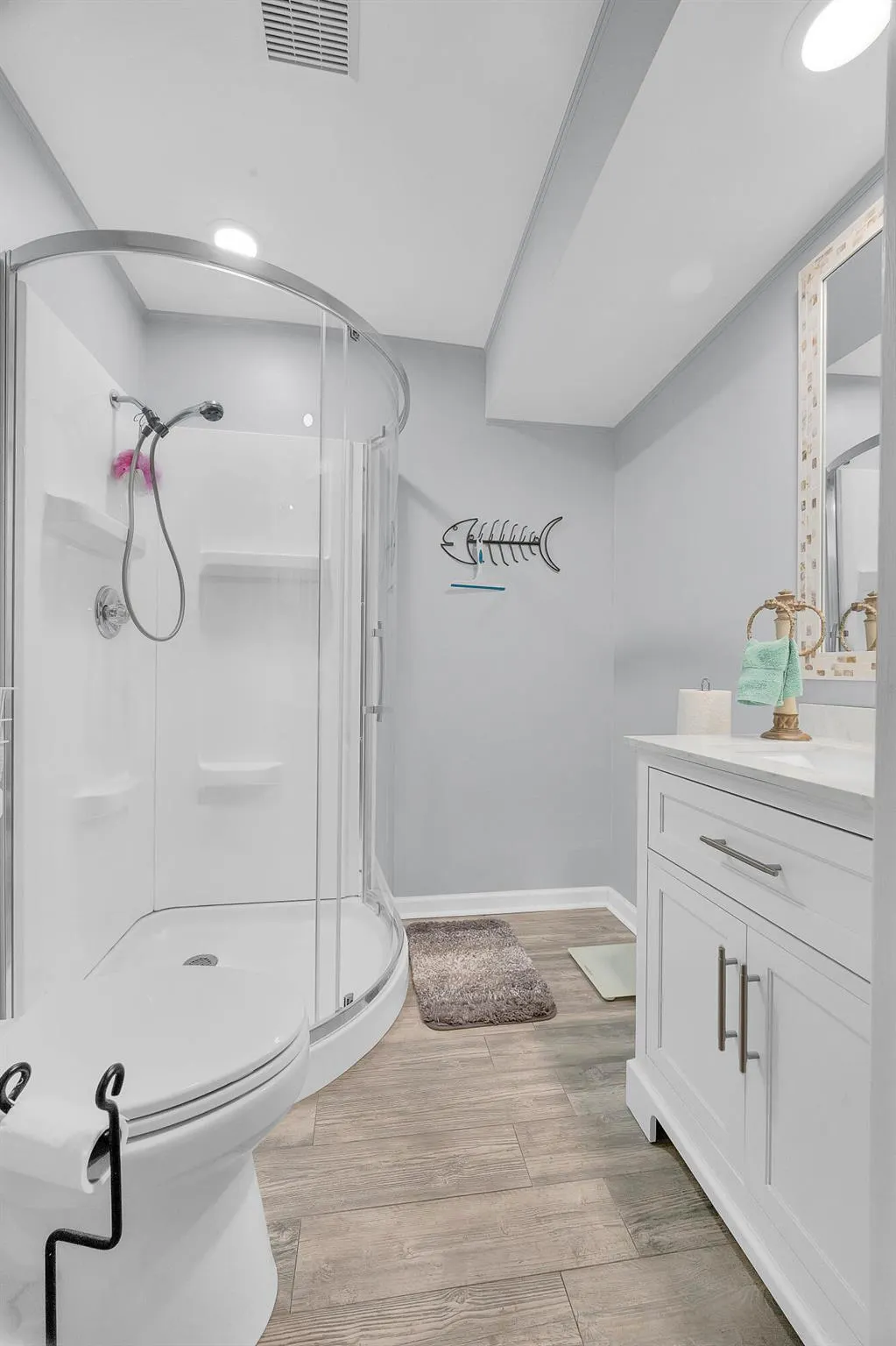 211 Brentwood Drive N