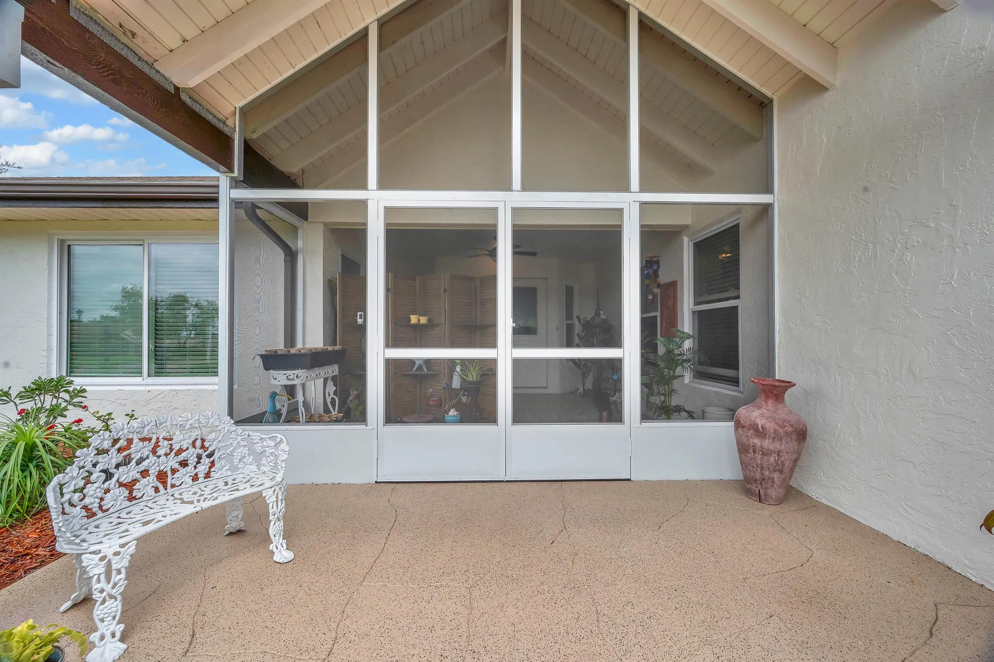 211 Brentwood Drive N