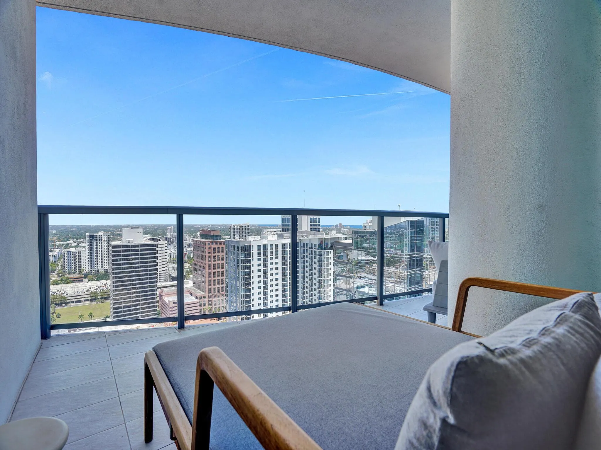 100 E Las Olas Boulevard, #3301