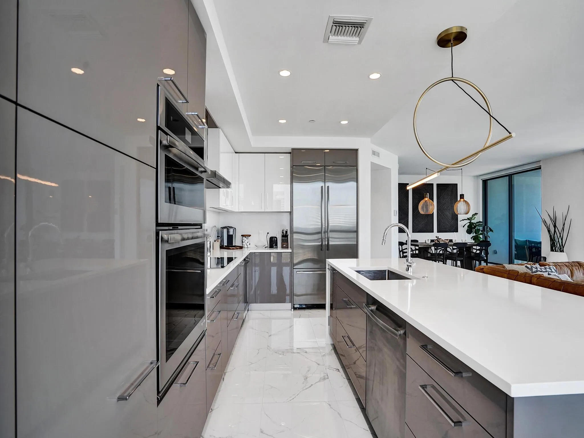 100 E Las Olas Boulevard, #3301
