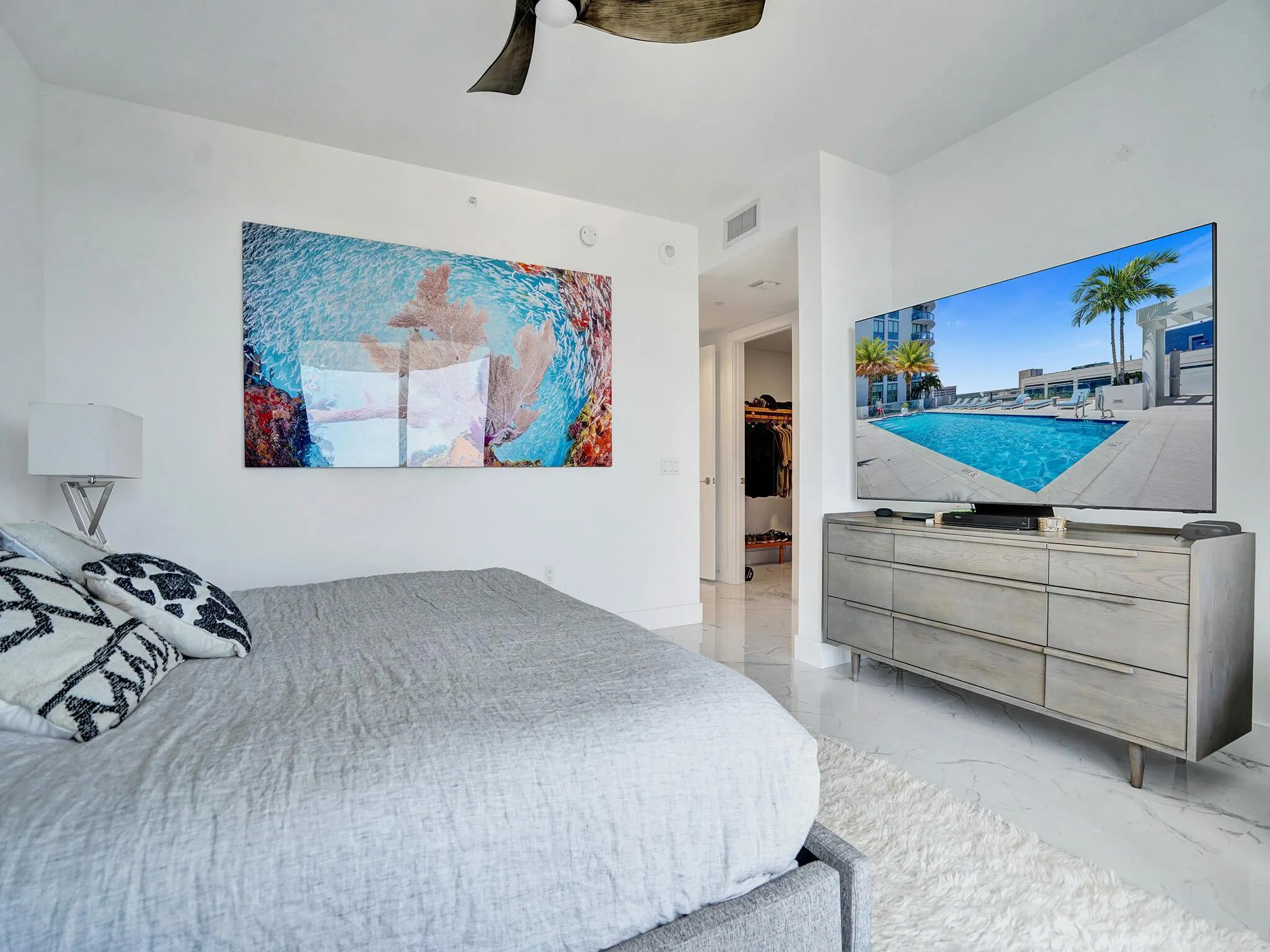 100 E Las Olas Boulevard, #3301