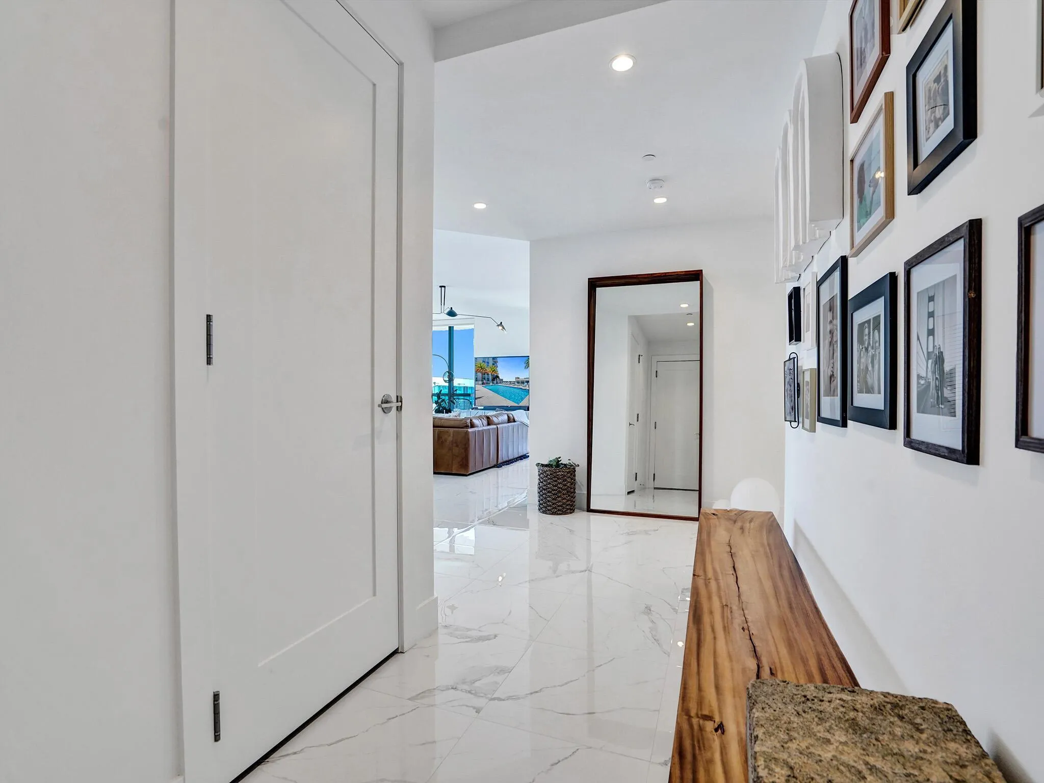 100 E Las Olas Boulevard, #3301