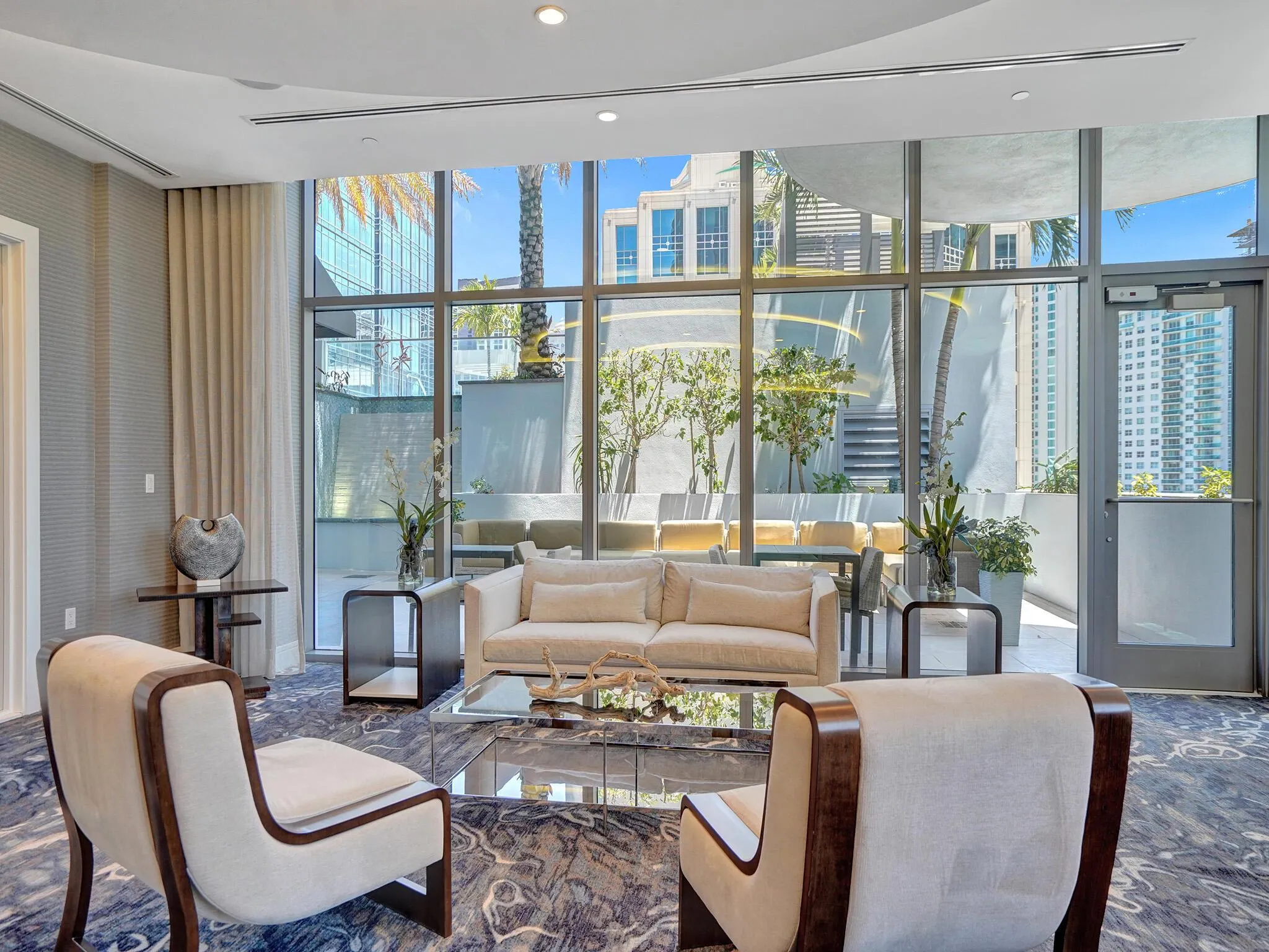 100 E Las Olas Boulevard, #3301