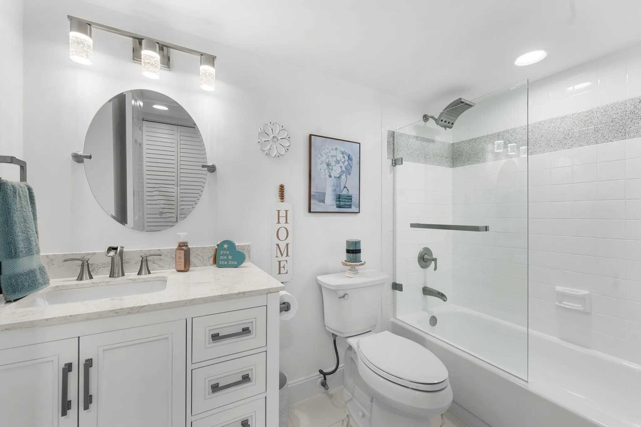 6936 Huntington Lane, #302