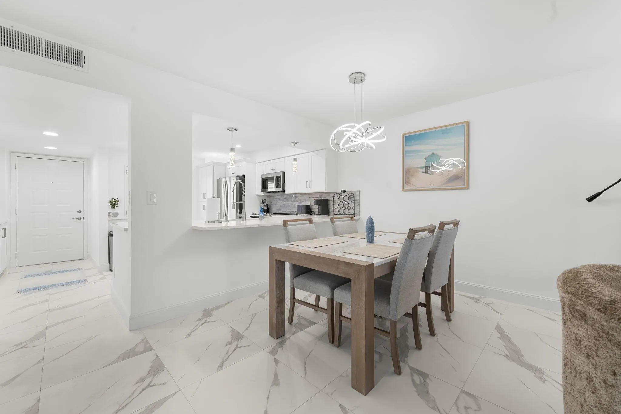 6936 Huntington Lane, #302