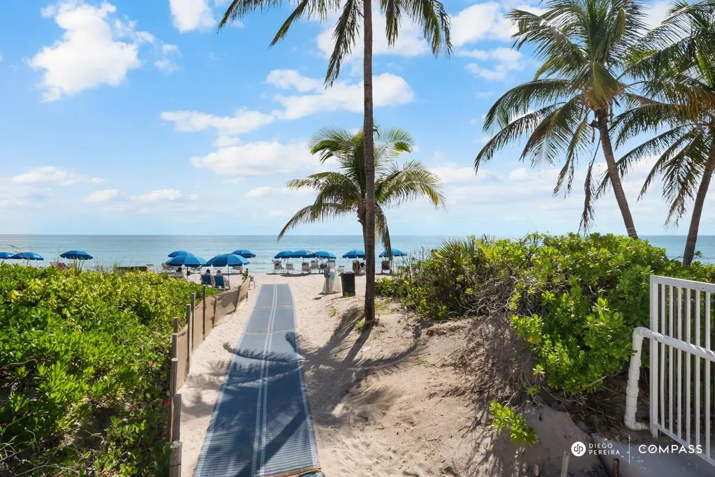 1950 S Ocean Drive, #18q