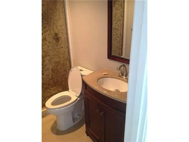 400 Kings Point Drive, #1426