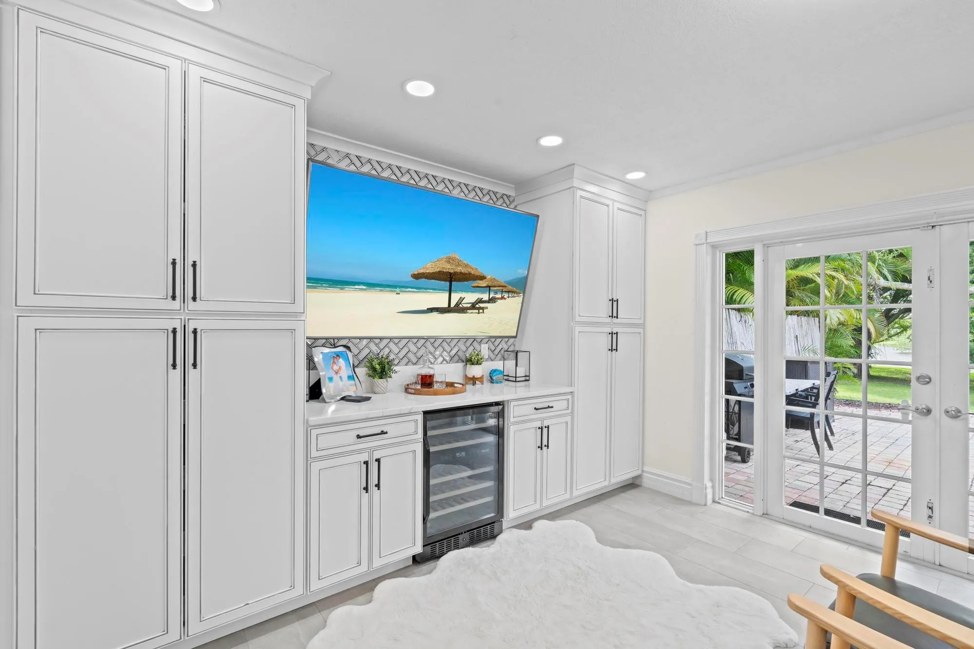 1497 S Club Drive