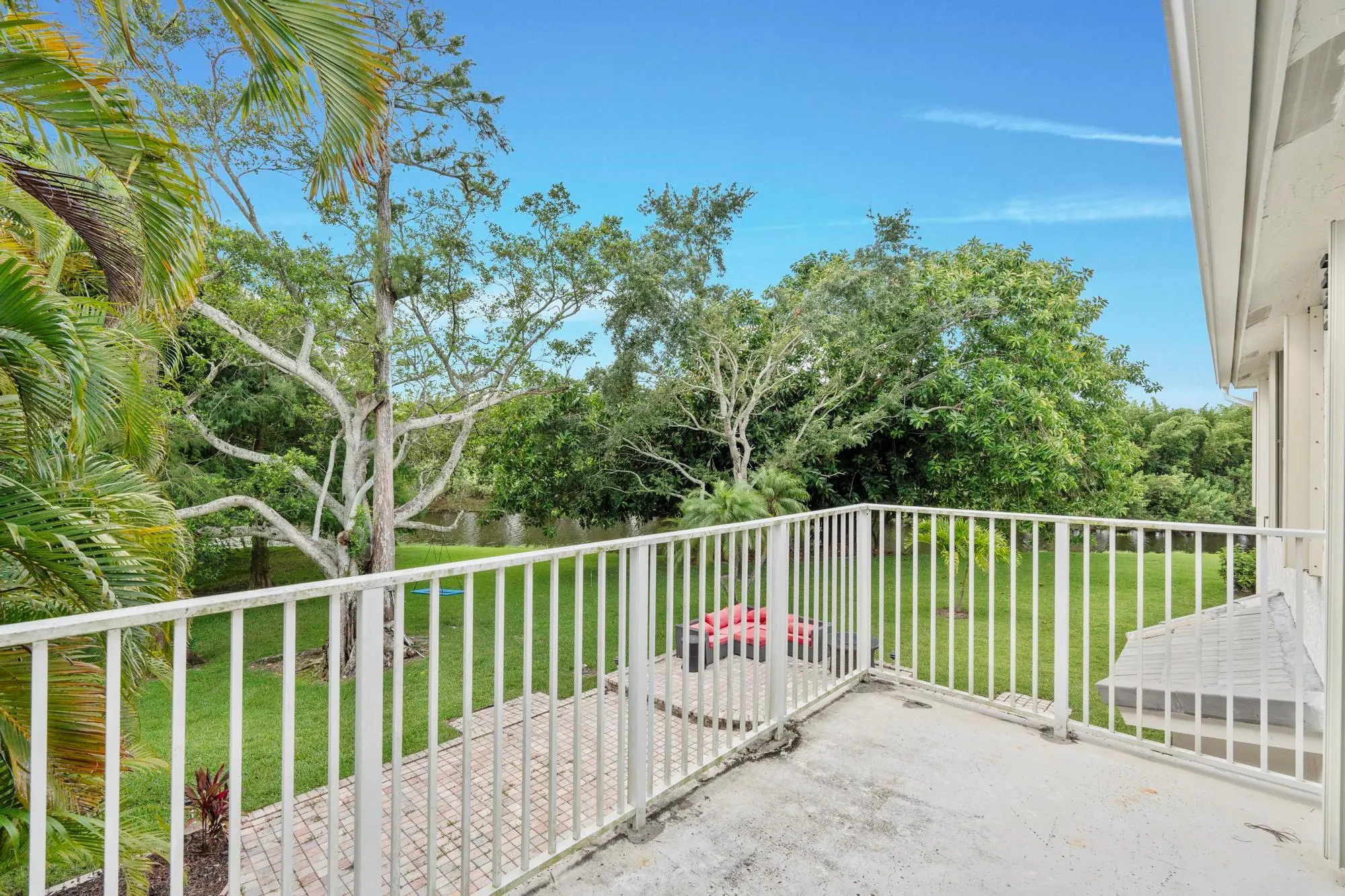 1497 S Club Drive