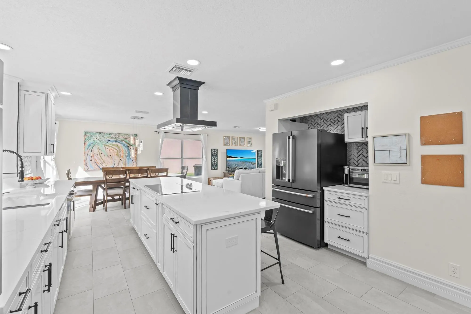 1497 S Club Drive