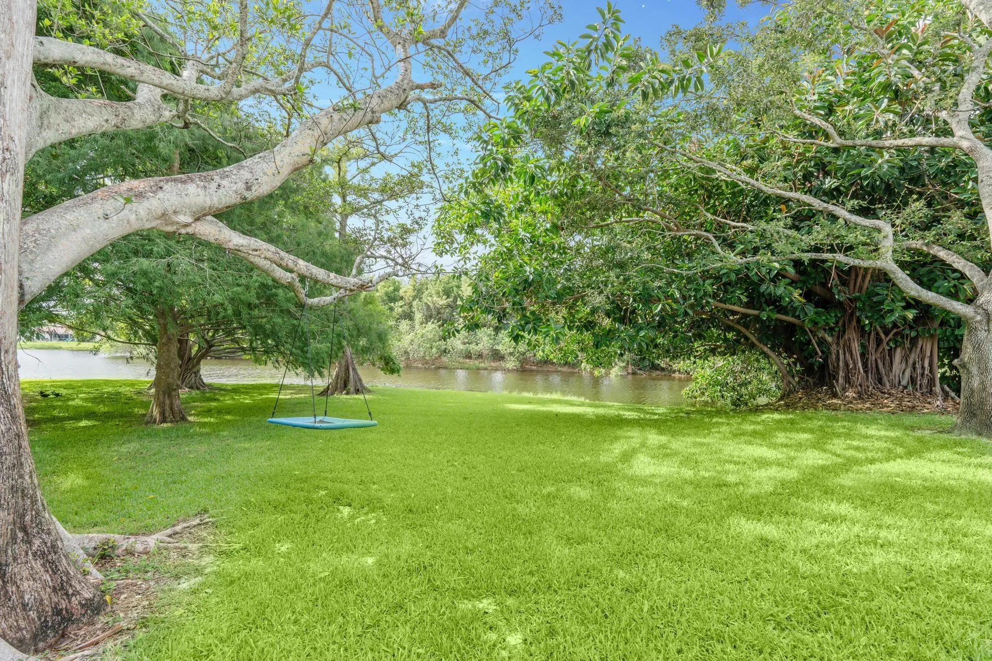 1497 S Club Drive