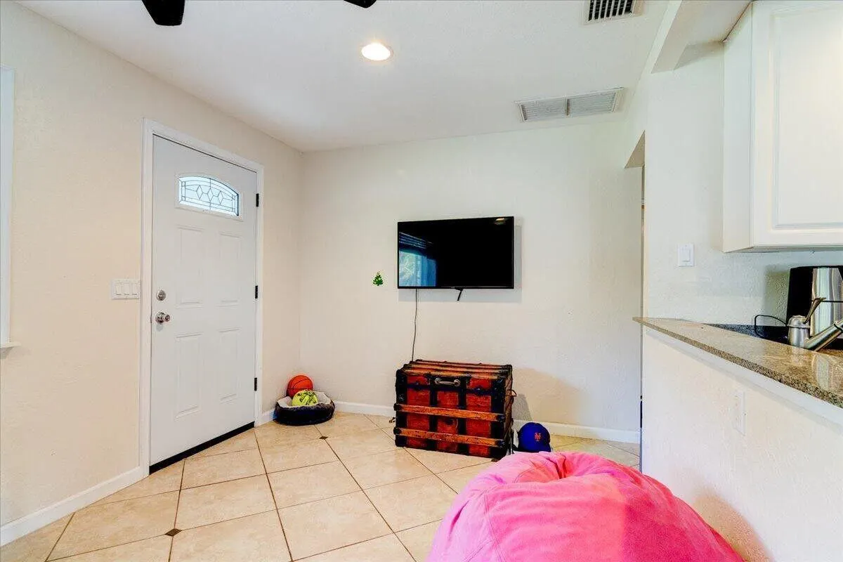 866 SW 29th Terrace, #Main House