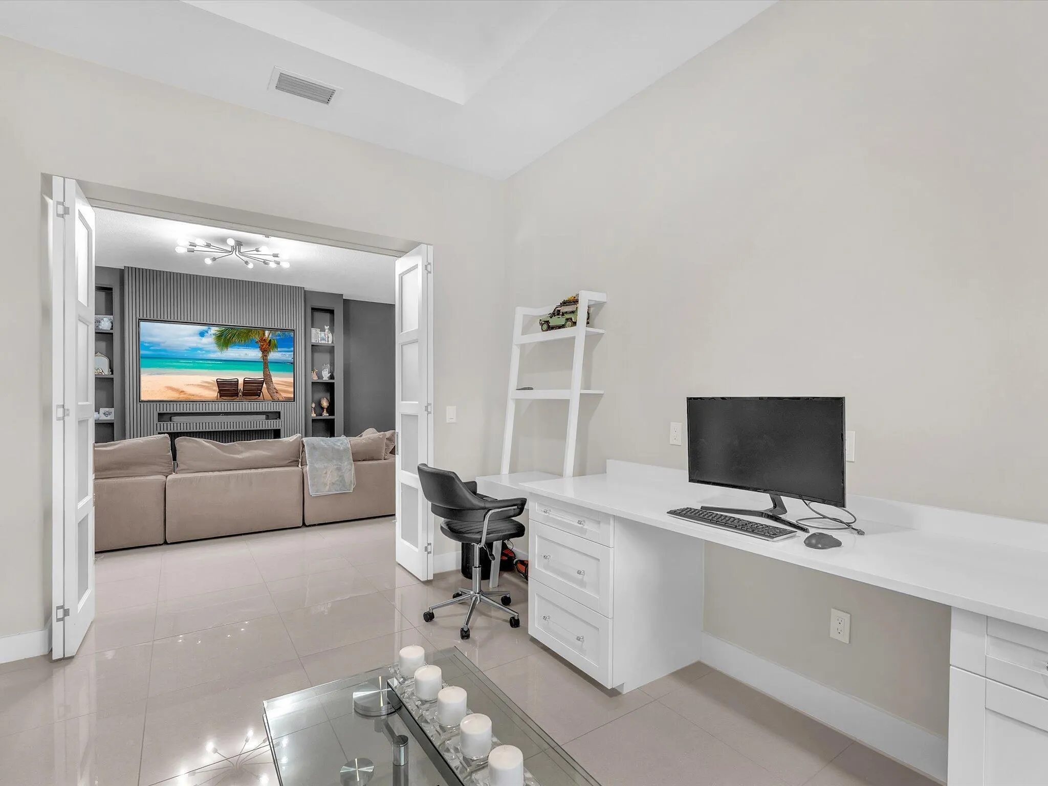 10945 Moore Drive