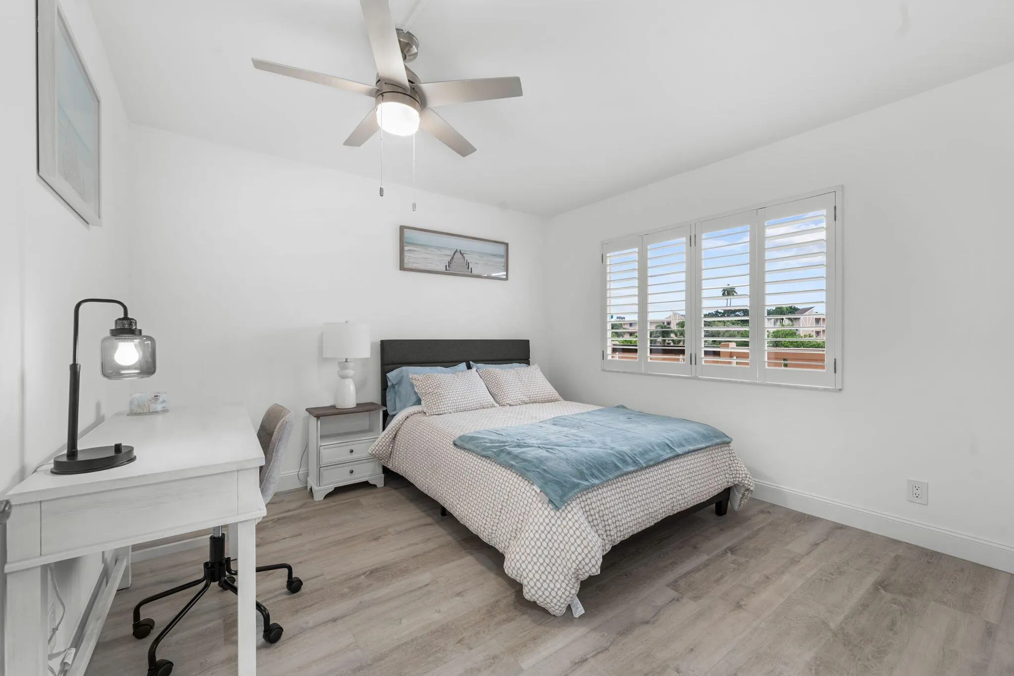 6936 Huntington Lane, #302