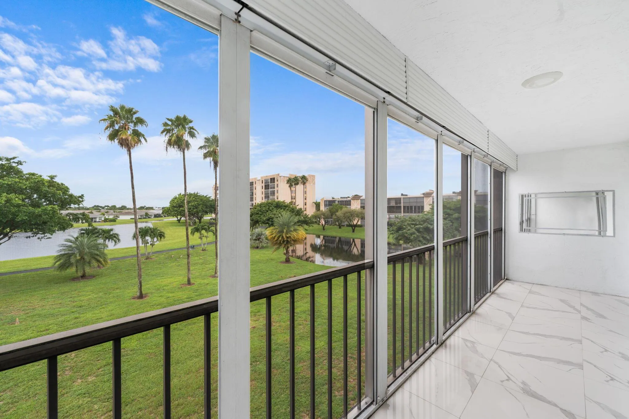 6936 Huntington Lane, #302