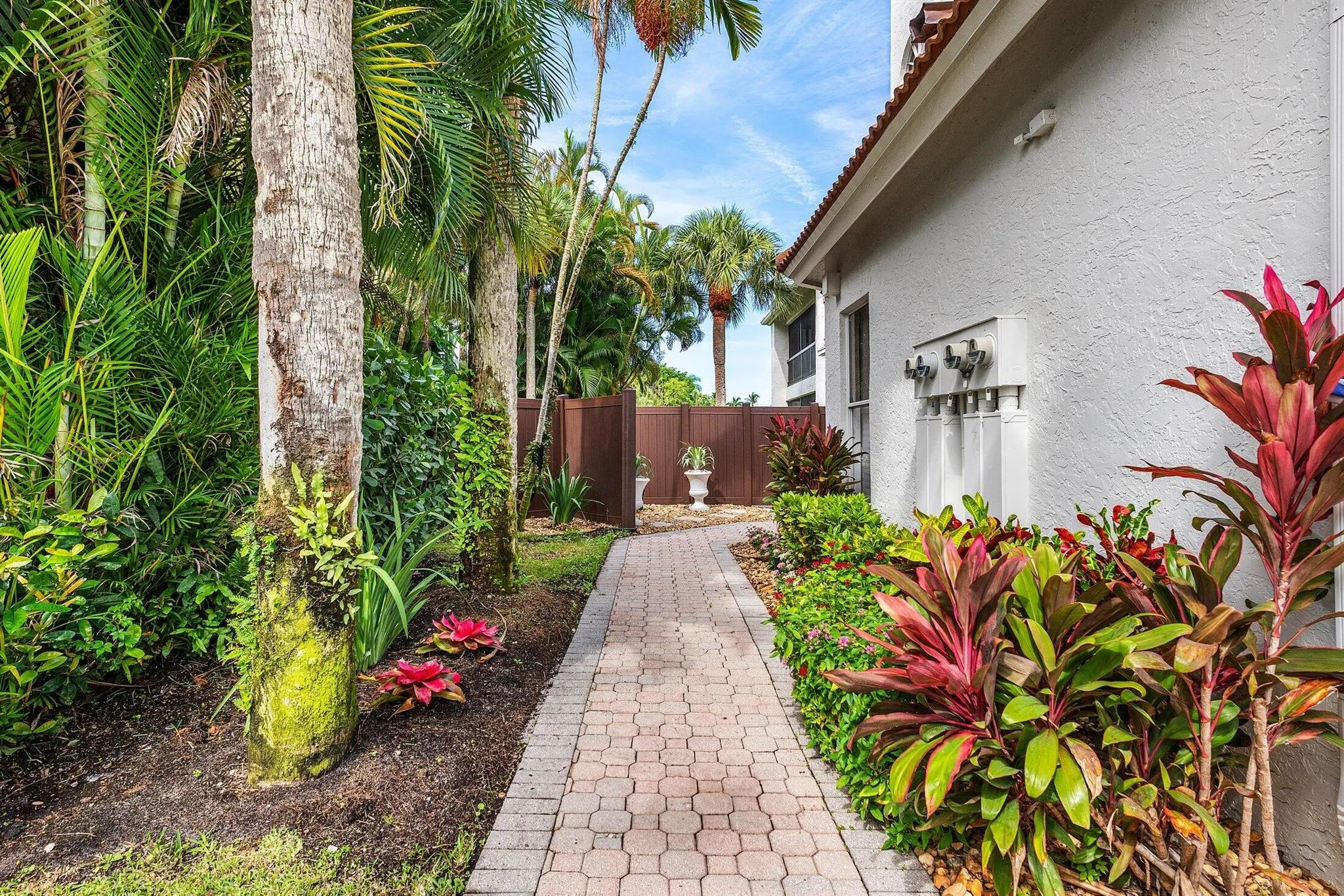5887 NW 24th Avenue, #1203