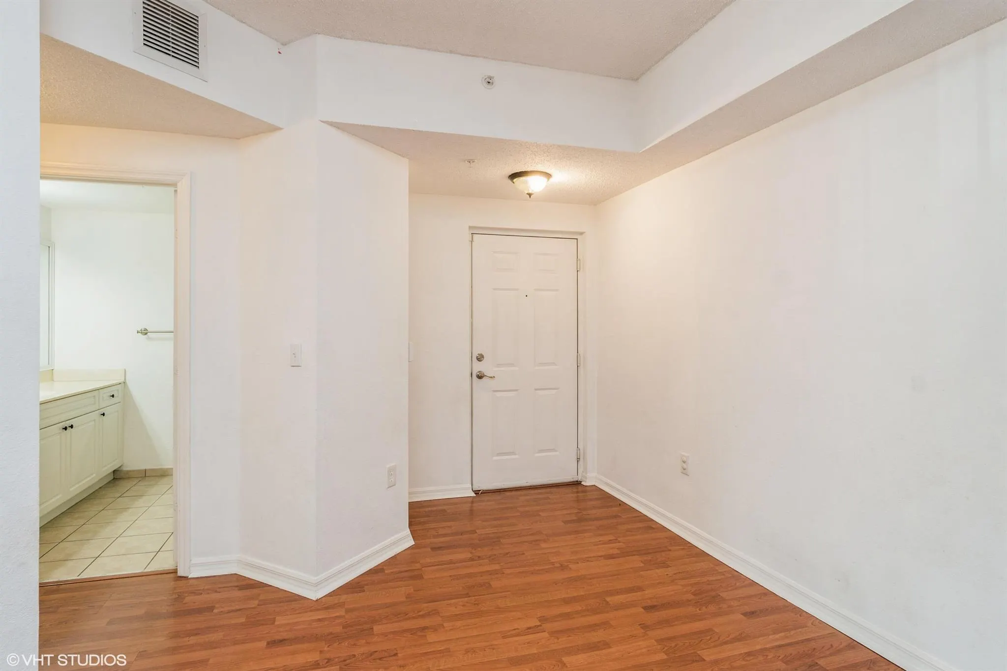 2725 Anzio Court, #102
