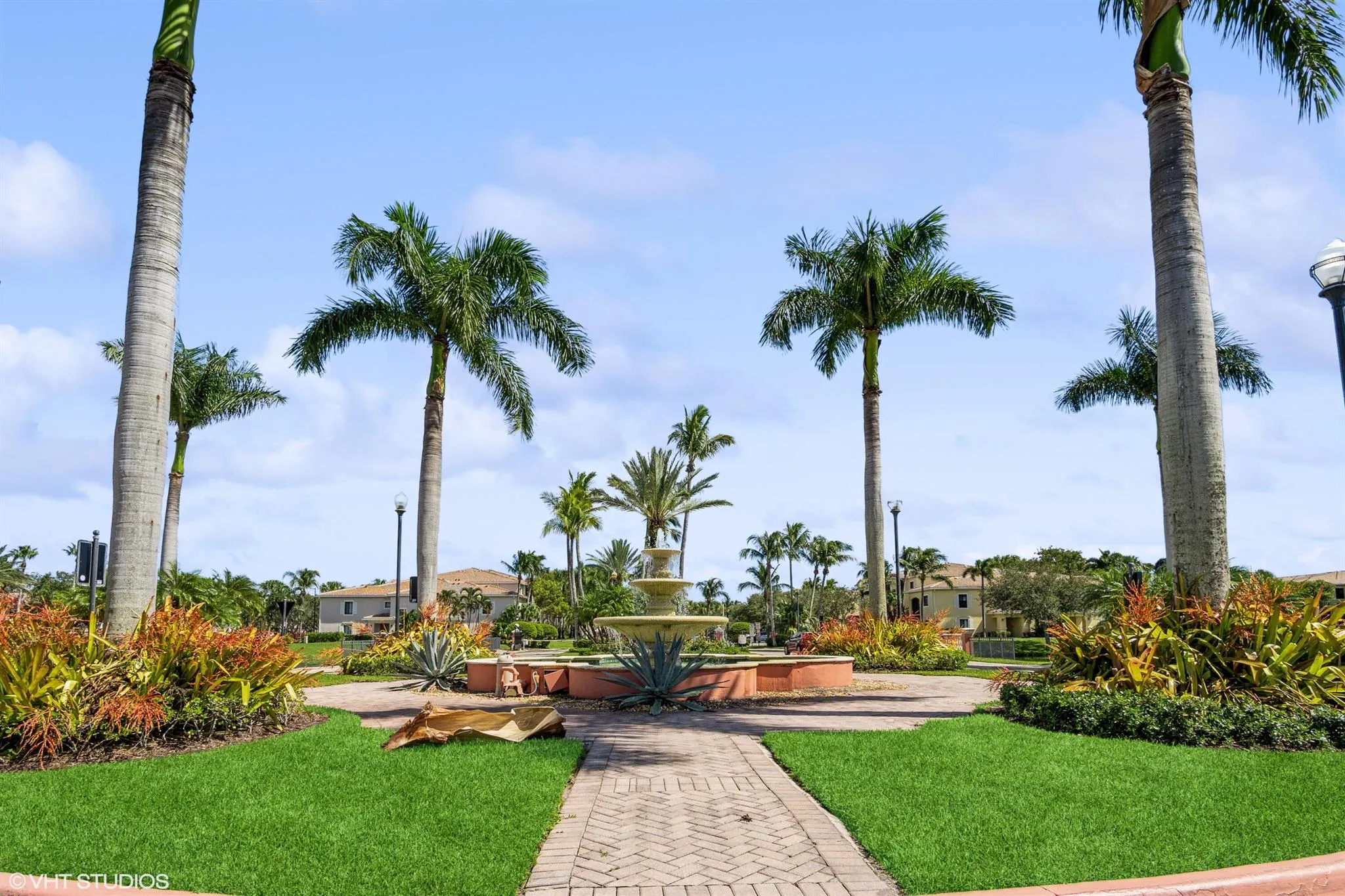 2725 Anzio Court, #102