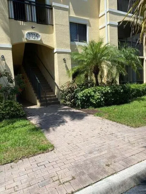 2725 Anzio Court, #102