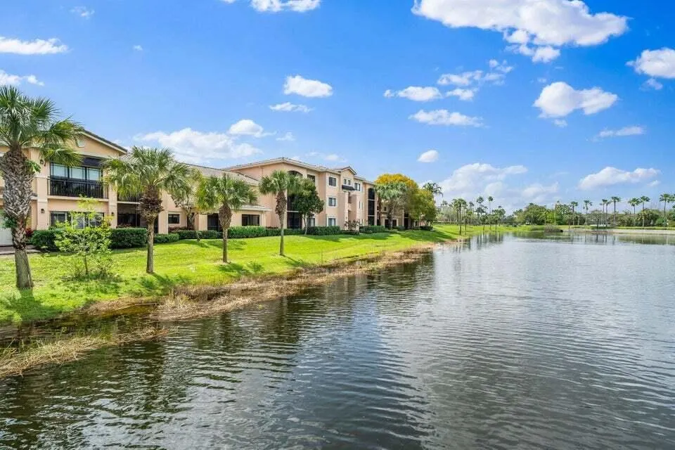 2725 Anzio Court, #102