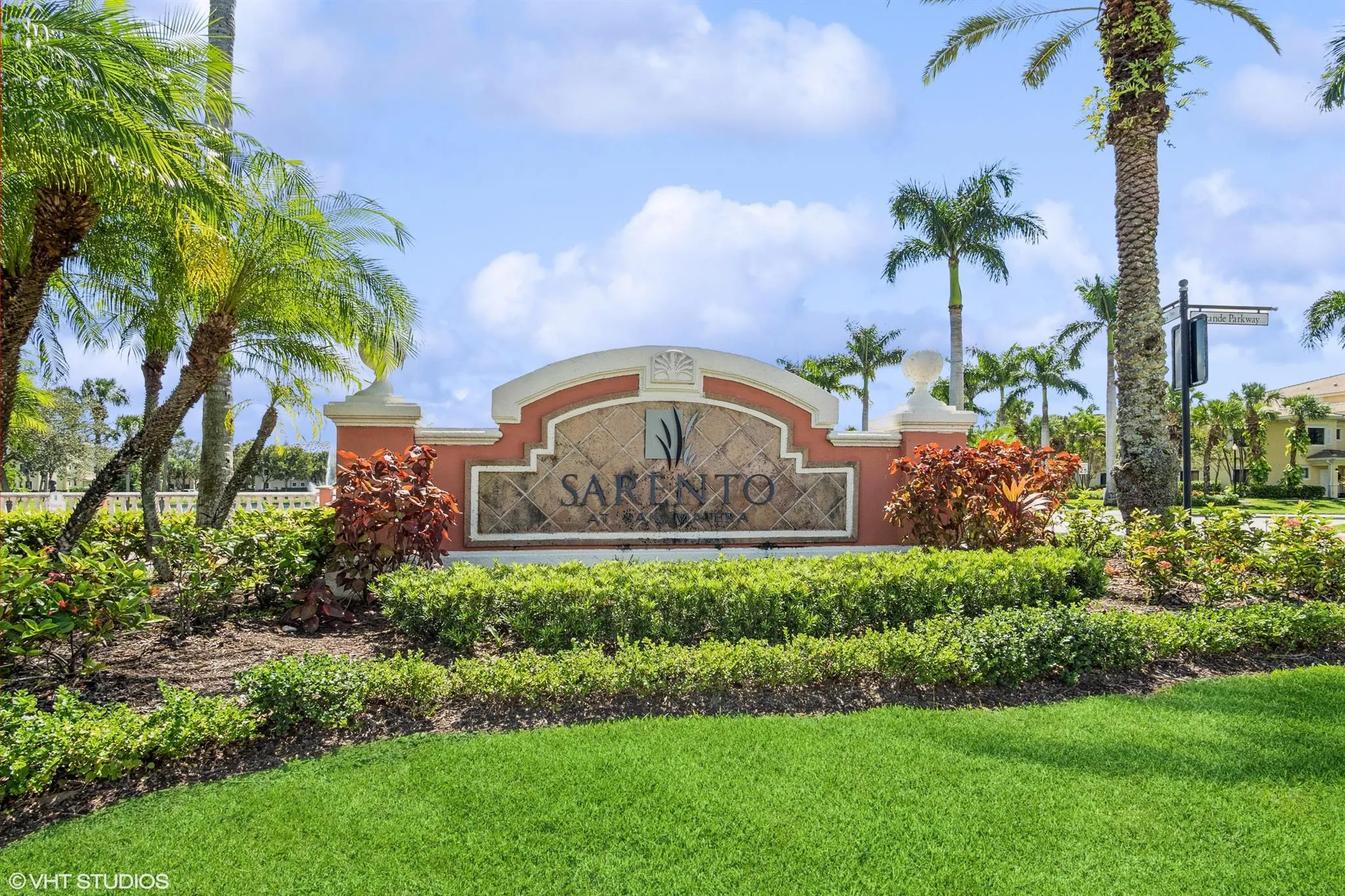 2725 Anzio Court, #102