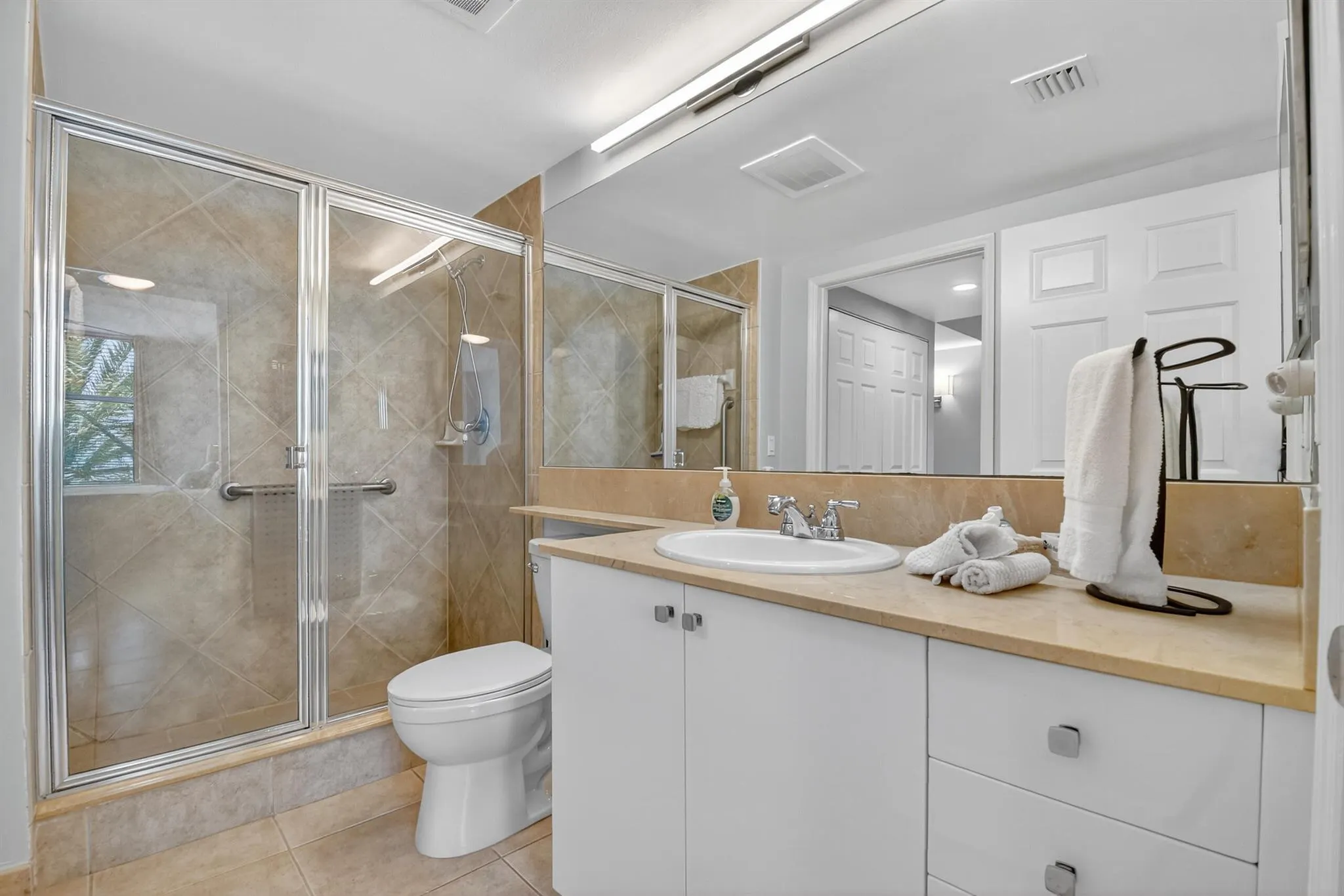 625 Casa Loma Boulevard, #306