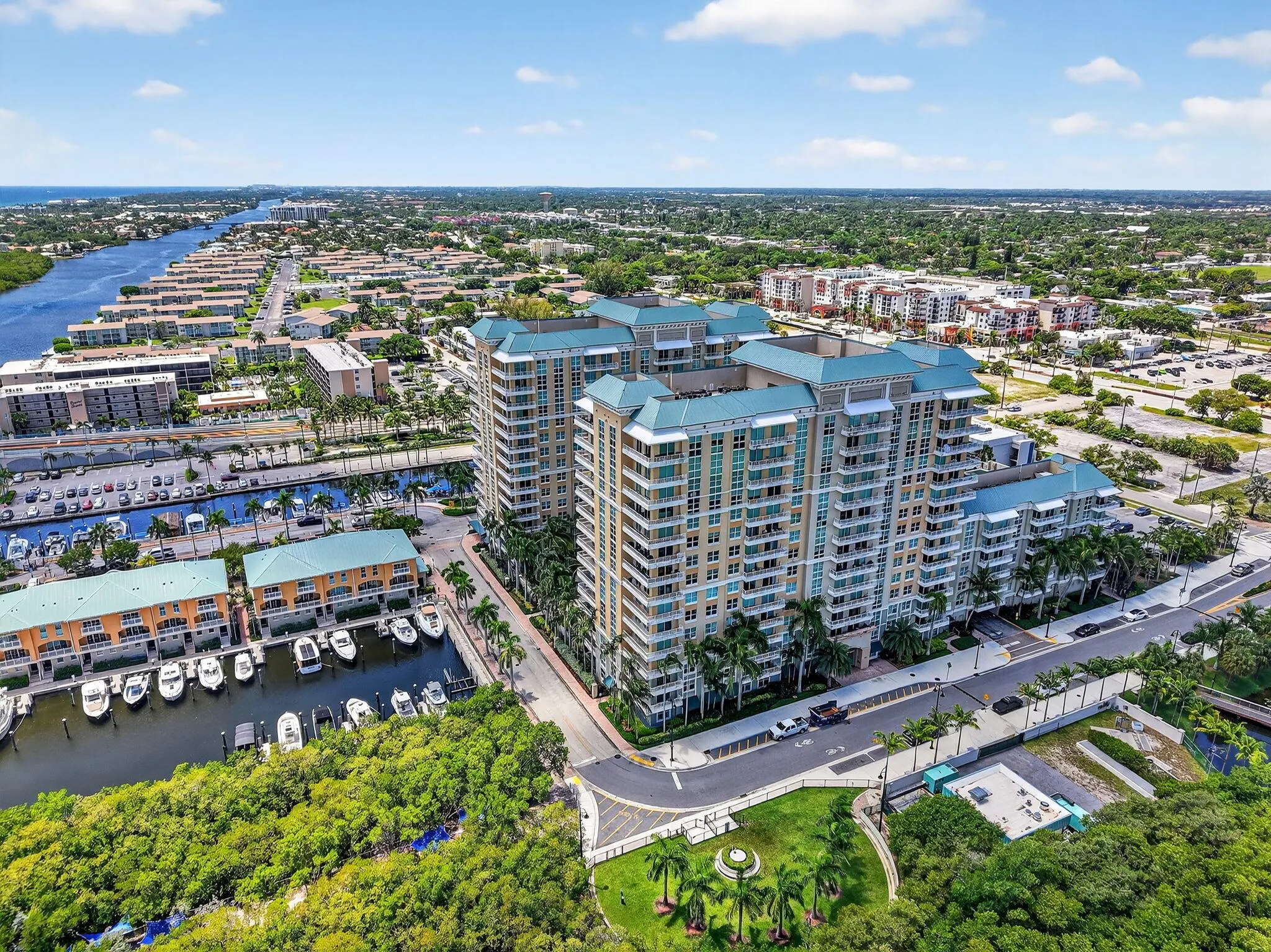625 Casa Loma Boulevard, #306