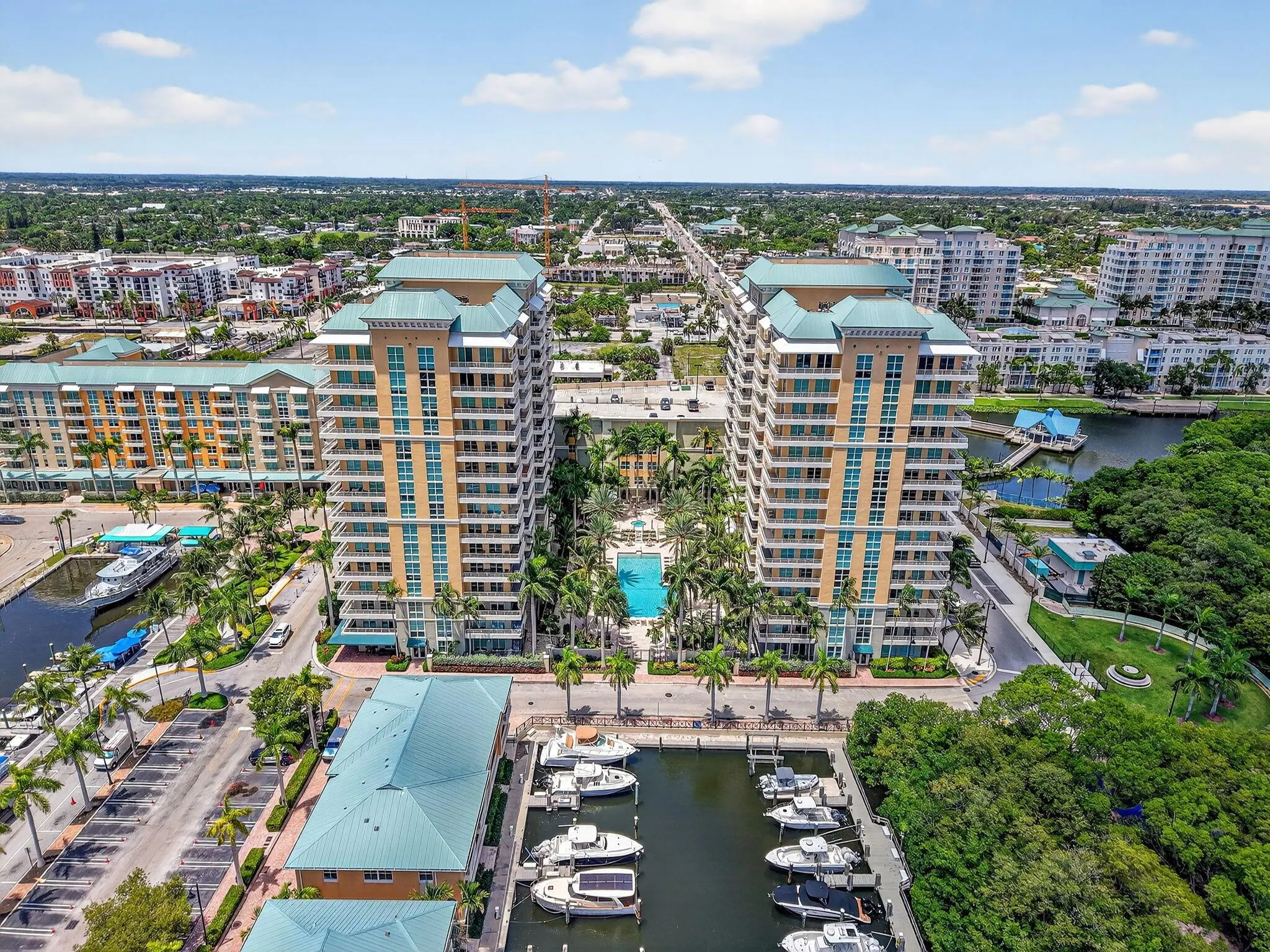 625 Casa Loma Boulevard, #306