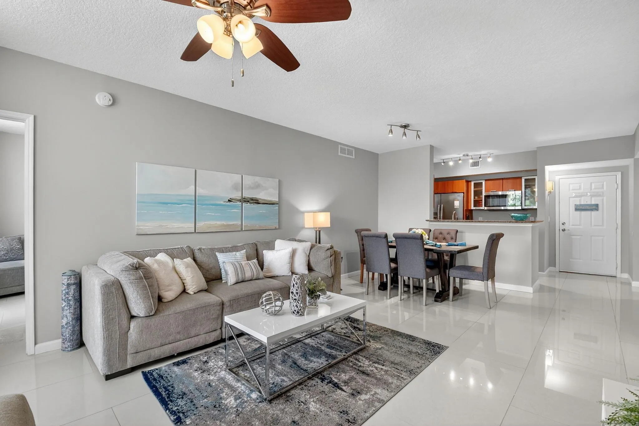 625 Casa Loma Boulevard, #306