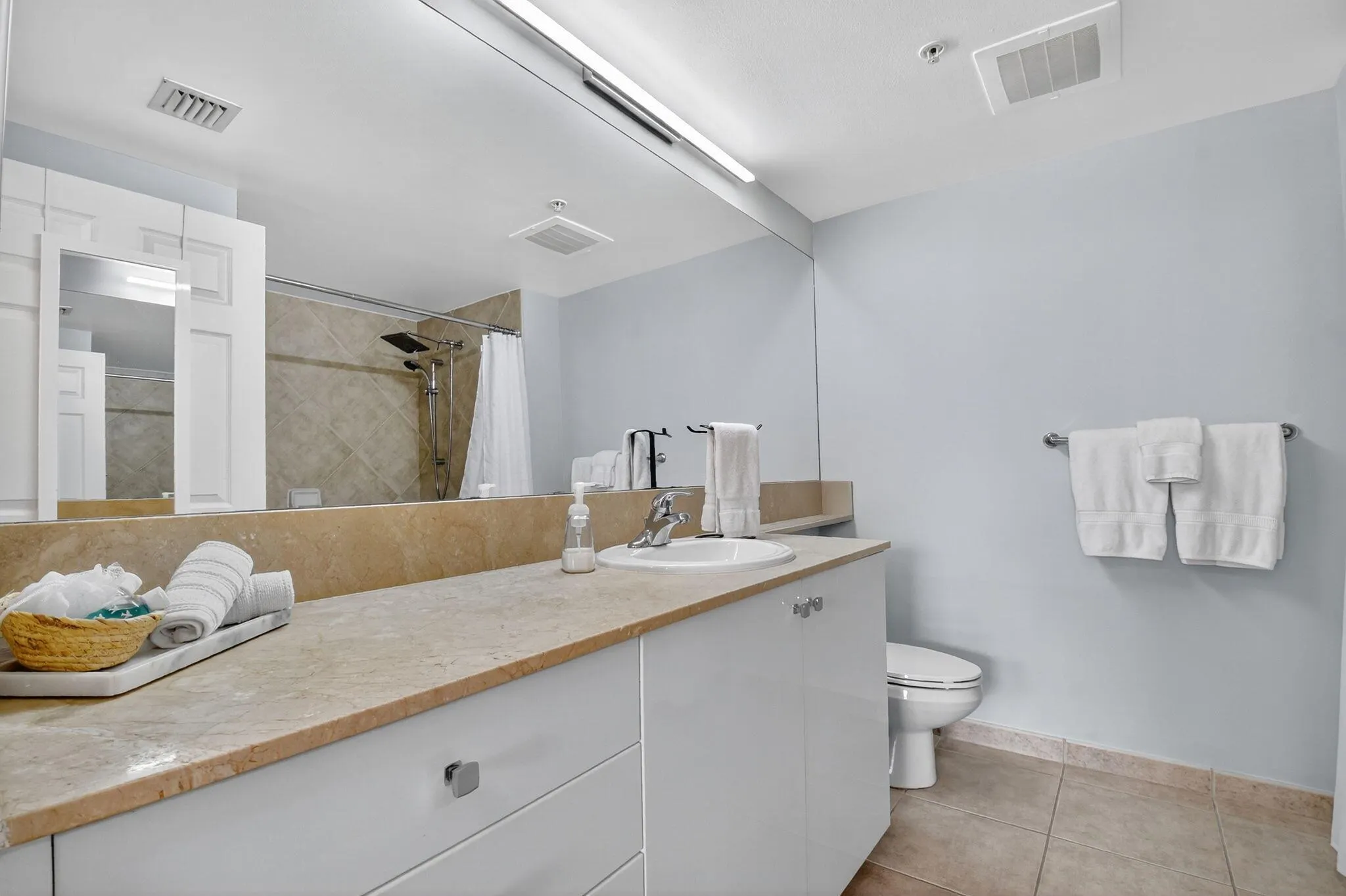625 Casa Loma Boulevard, #306