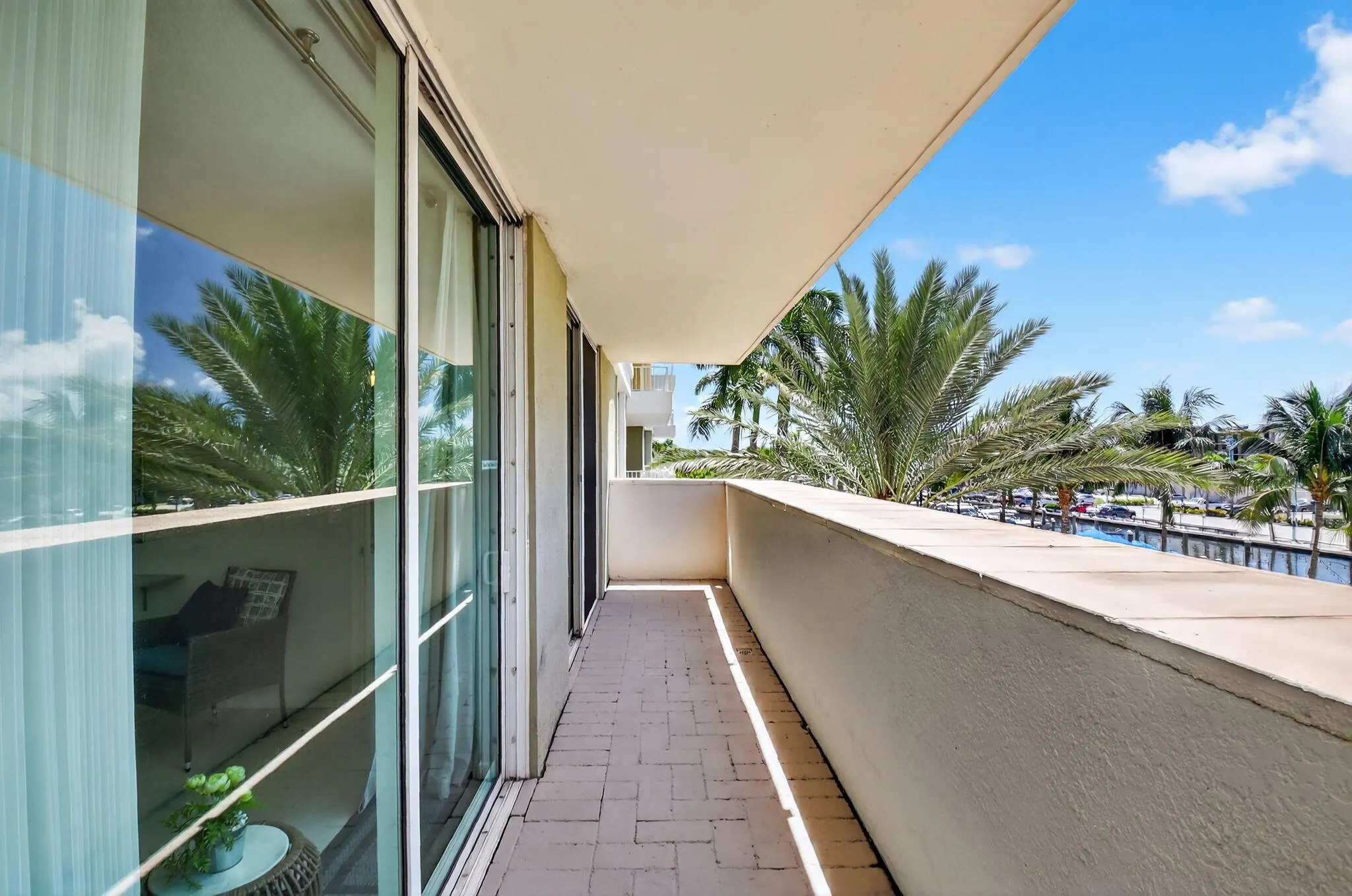 625 Casa Loma Boulevard, #306