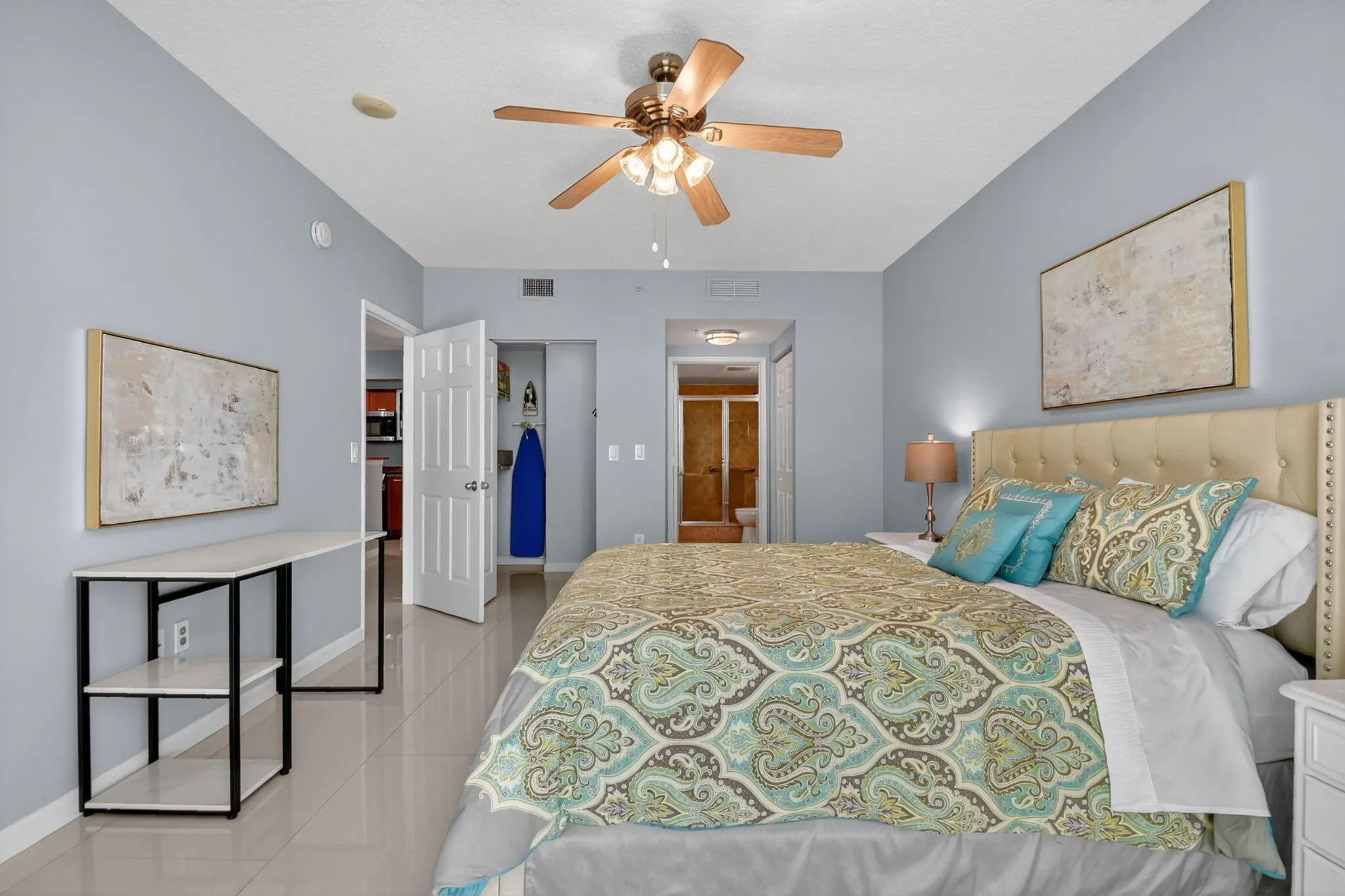 625 Casa Loma Boulevard, #306