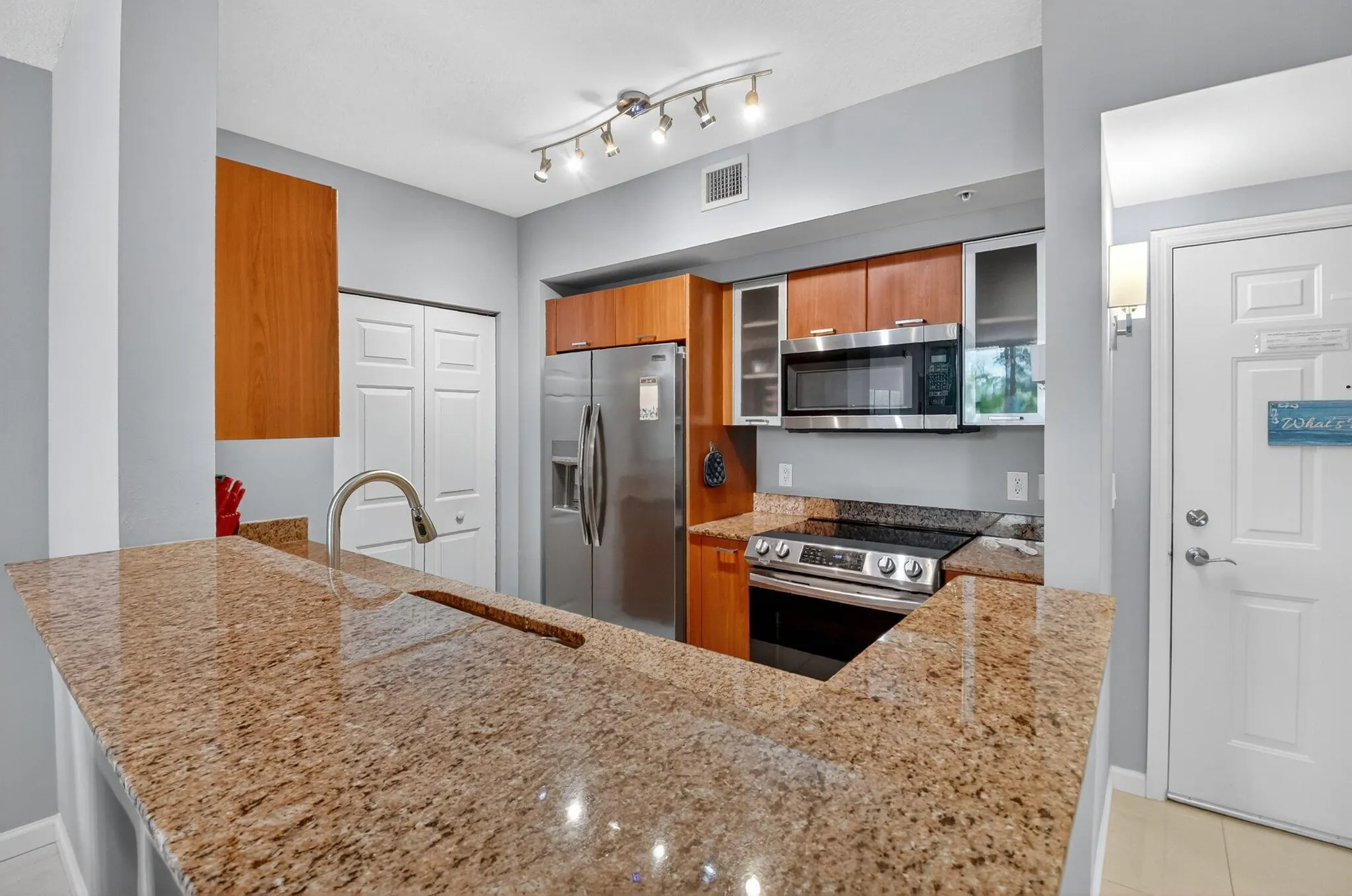 625 Casa Loma Boulevard, #306