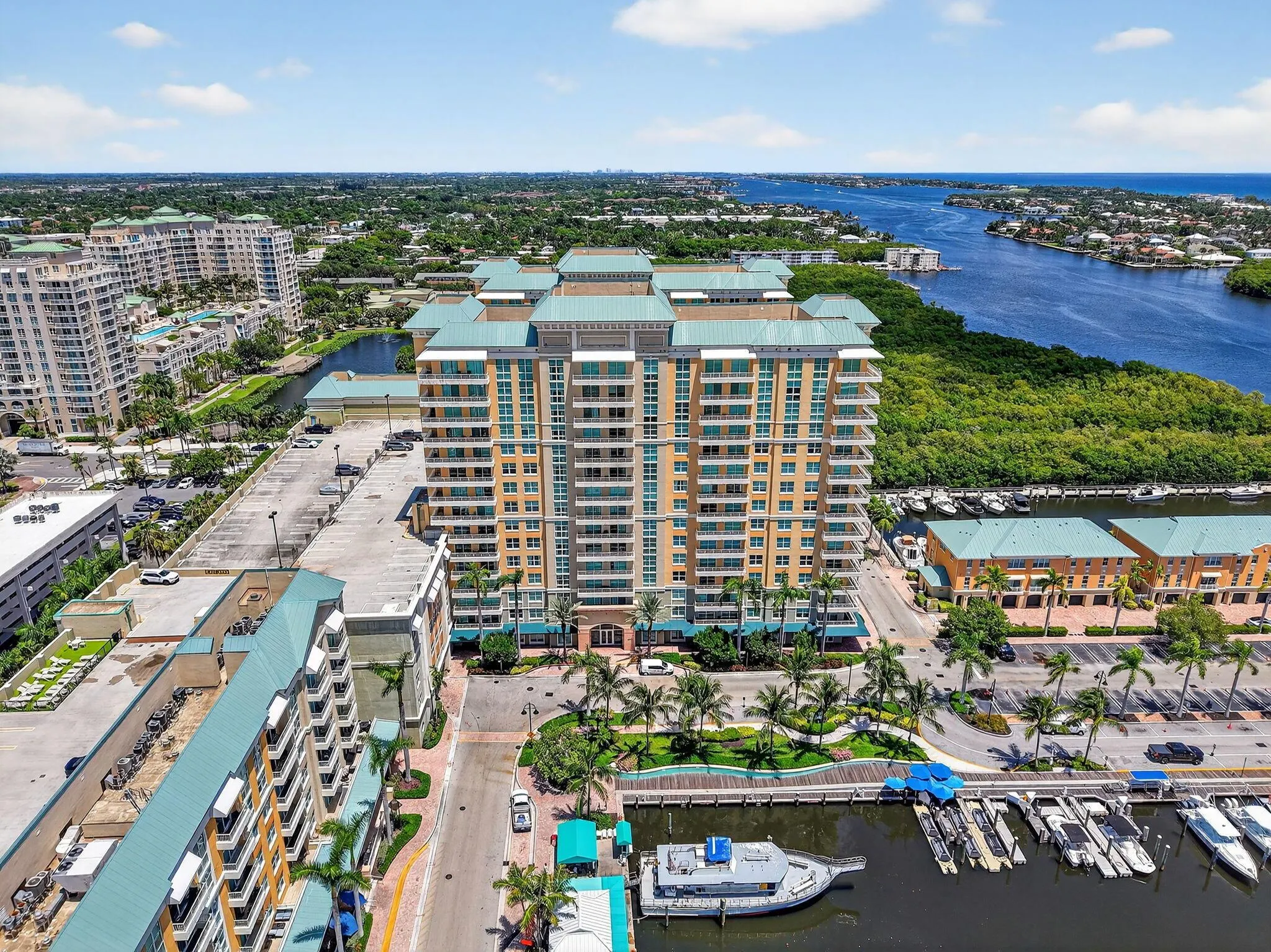 625 Casa Loma Boulevard, #306