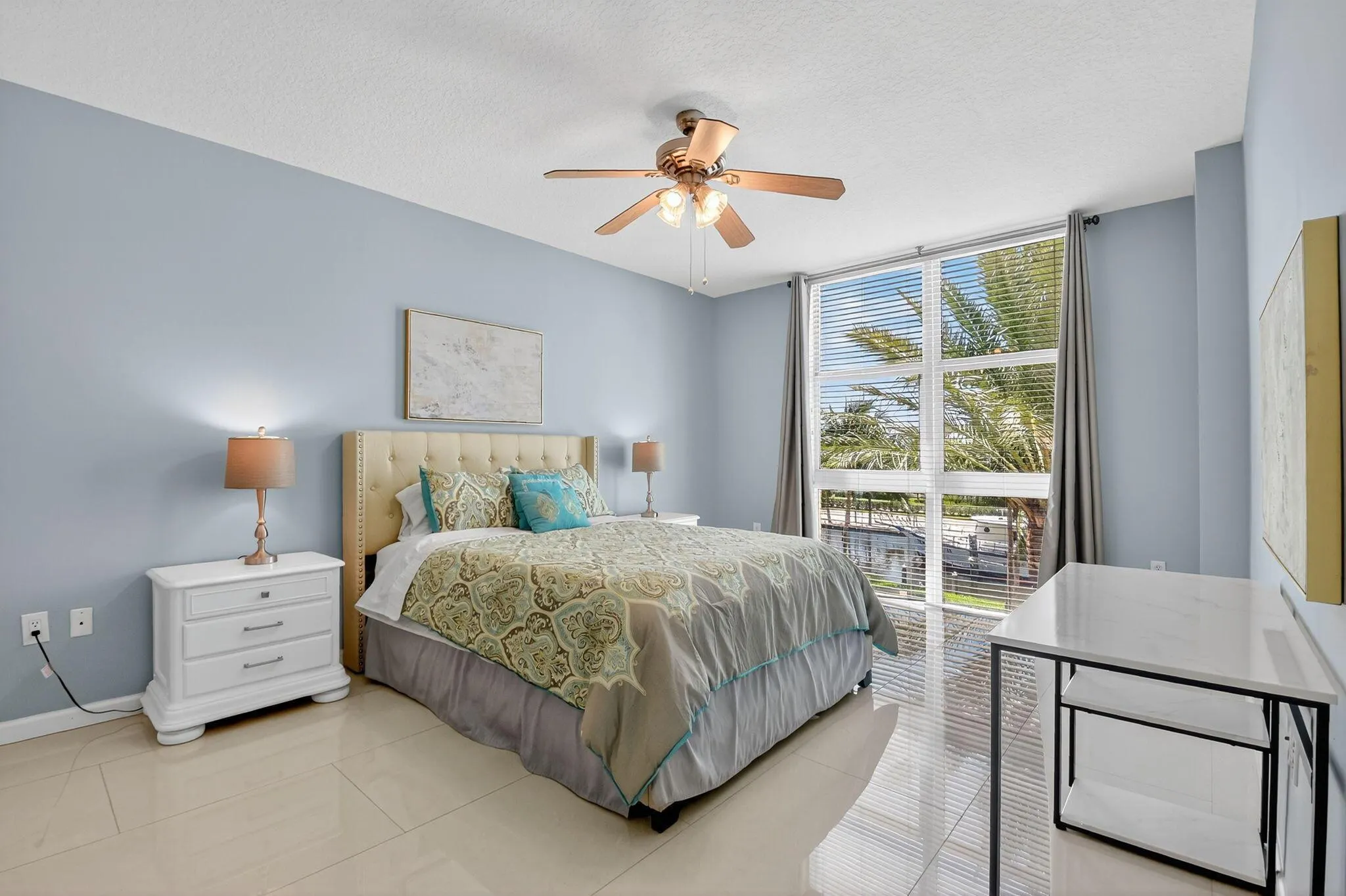 625 Casa Loma Boulevard, #306