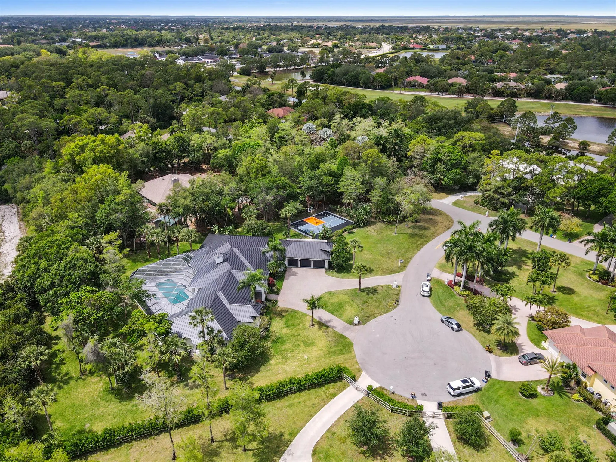 728 Deerwood Court