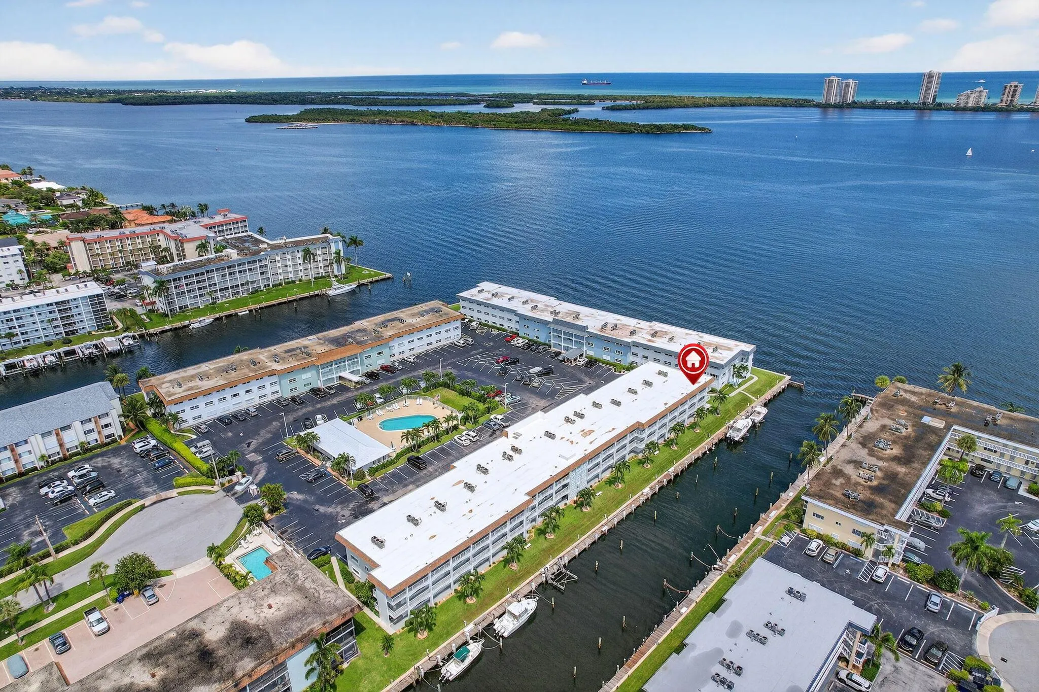 110 Shore Court, #301
