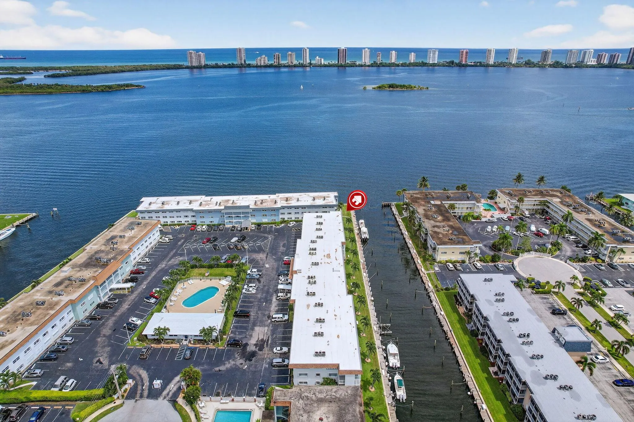 110 Shore Court, #301
