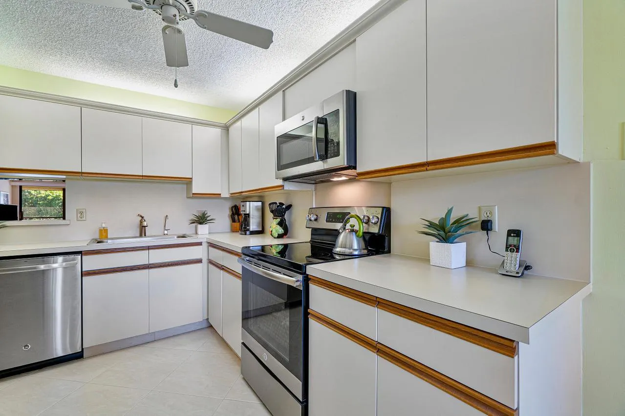 10092 Cedar Point Boulevard, #302