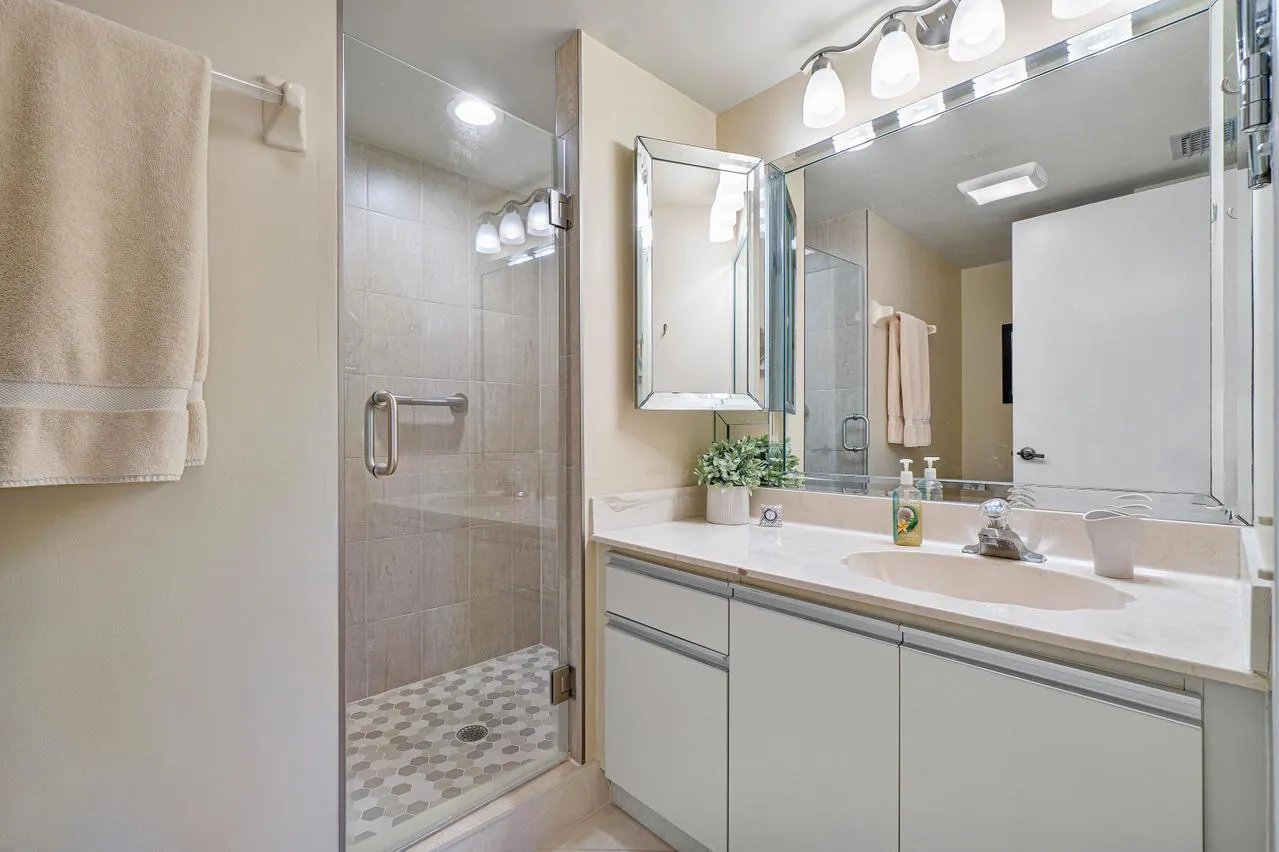 10092 Cedar Point Boulevard, #302