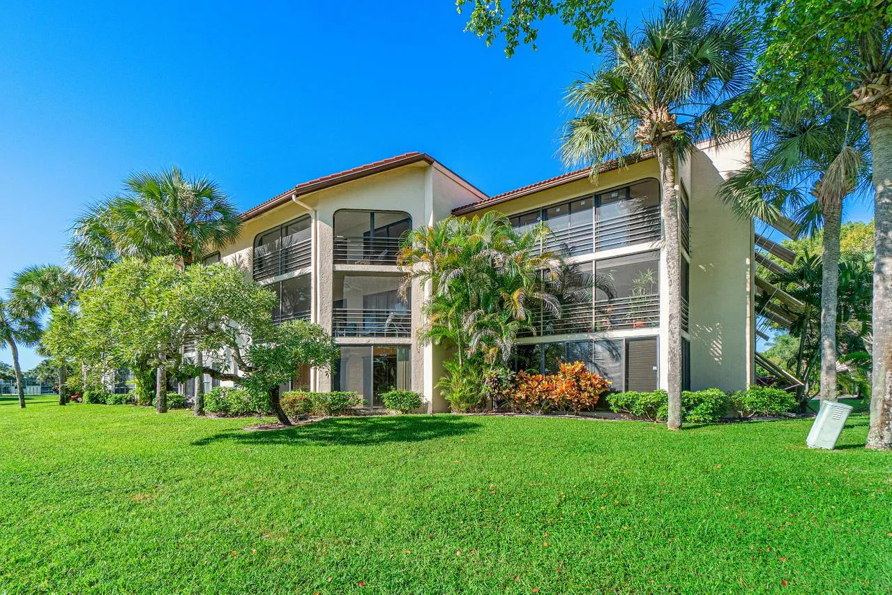 10092 Cedar Point Boulevard, #302