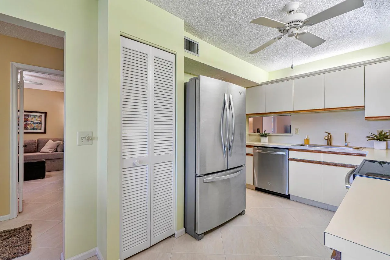10092 Cedar Point Boulevard, #302