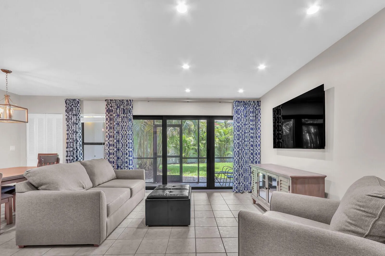 1605 S Us Highway 1, #106v5