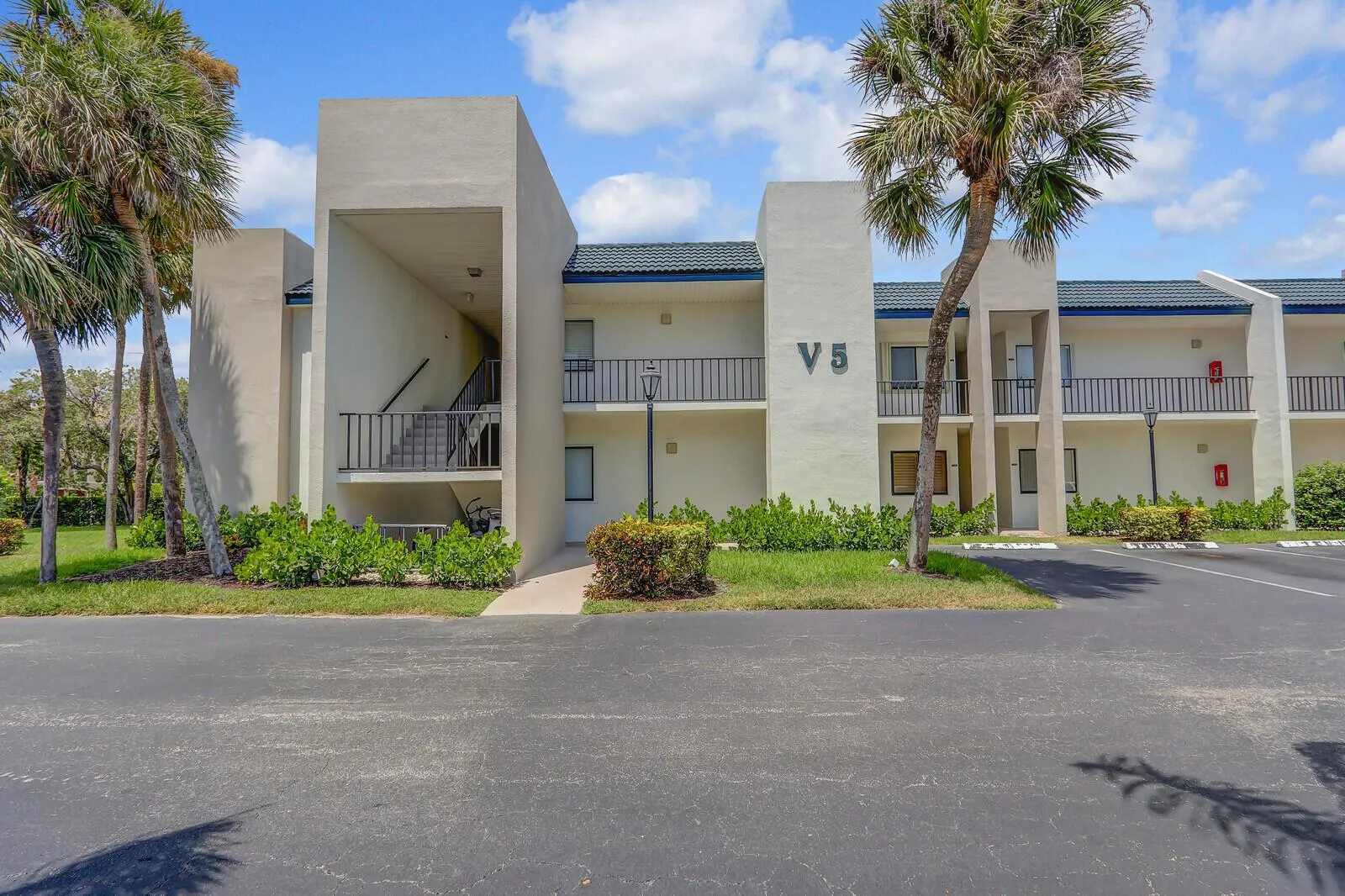 1605 S Us Highway 1, #106v5