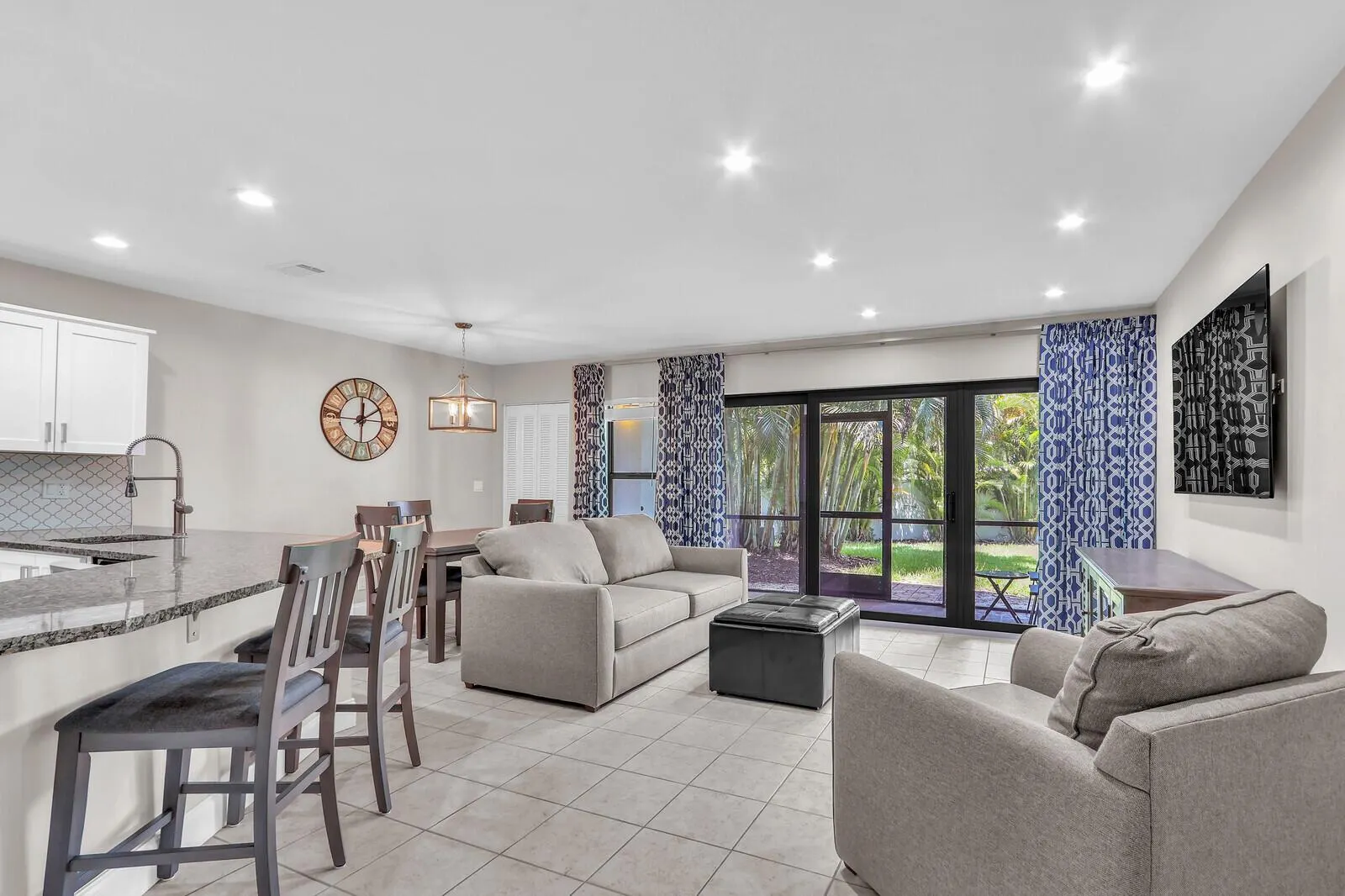 1605 S Us Highway 1, #106v5