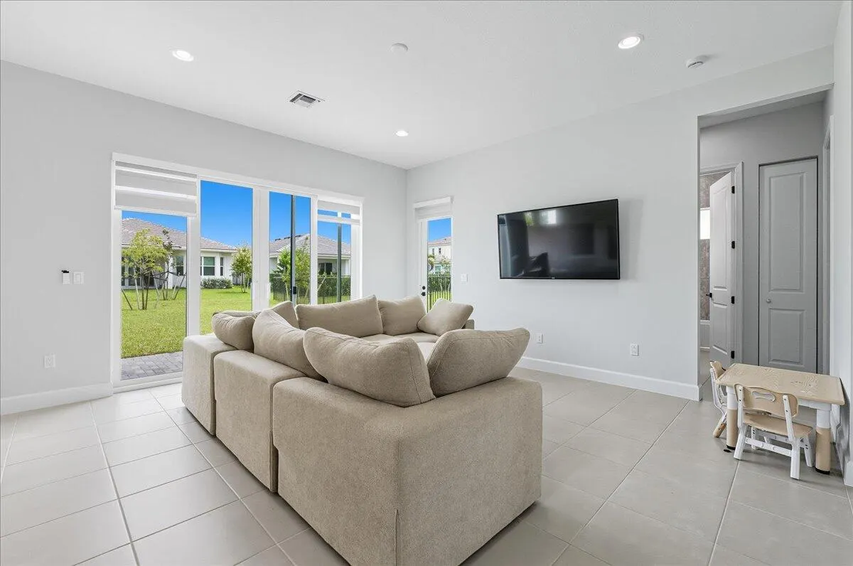 14458 Spruce Pine Drive