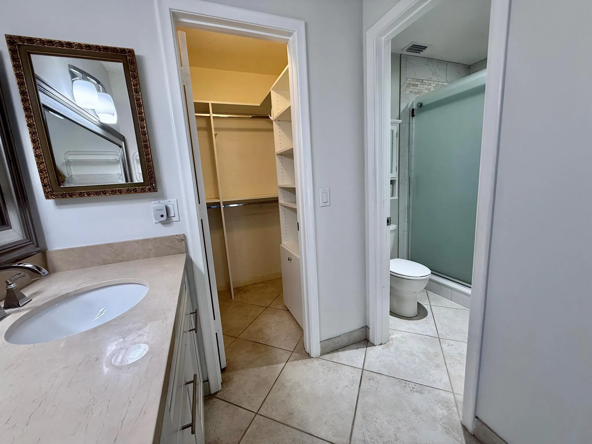 1720 NW 20th Avenue, #204