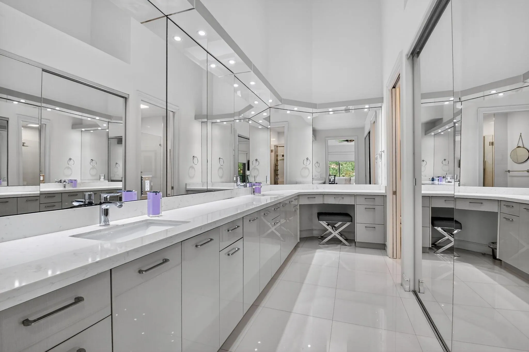 2421 NW 59th Street, #303