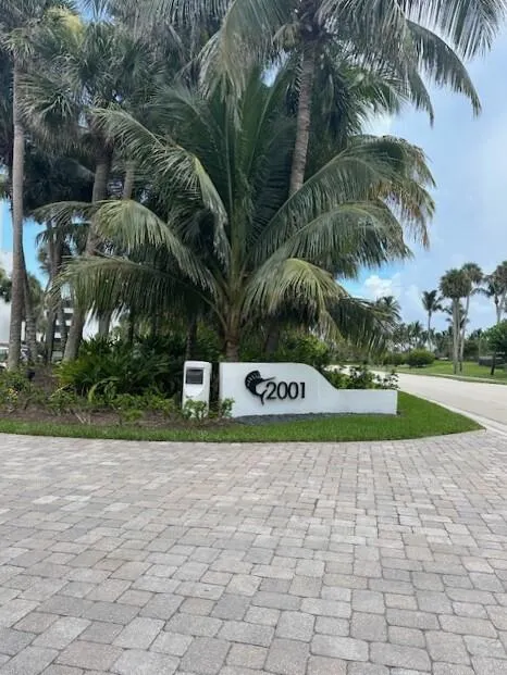 2001 SE Sailfish Point Boulevard, #316