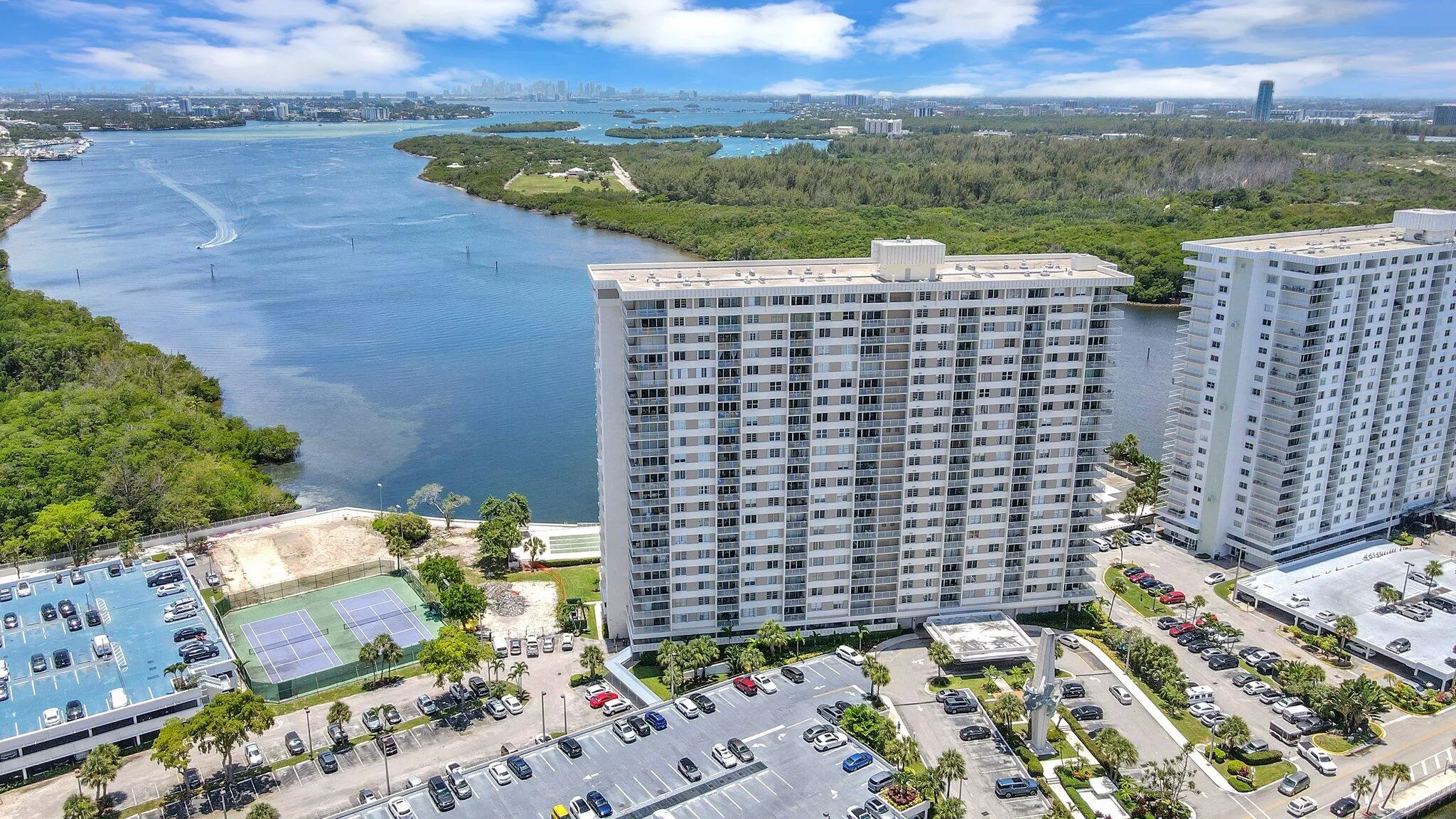 300 Bayview Drive, #1703